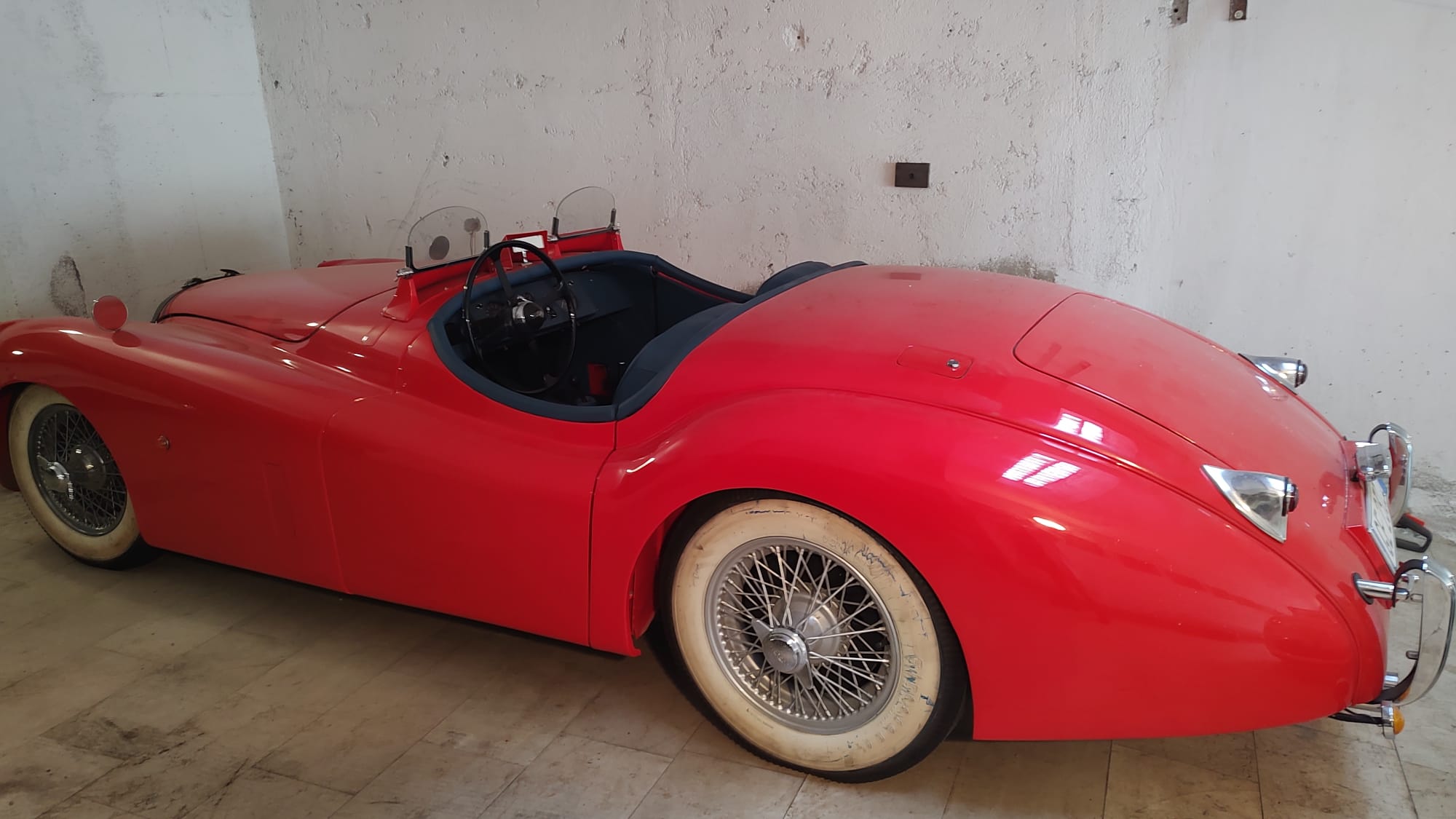 AUTOVETTURA STORICA JAGUAR XK 120 COUPE'  in vendita - foto 2