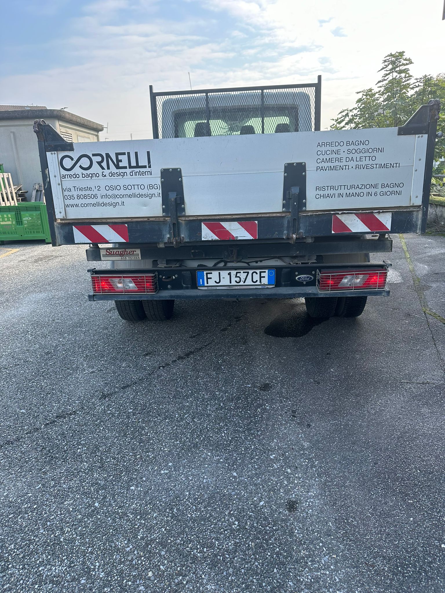 Autocarro con cassone ribaltabile Ford Fed  in vendita - foto 8