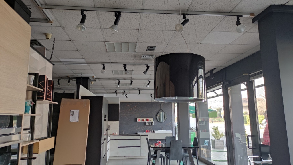 cucina con isola, completo di elettrodomestici in vendita - foto 8