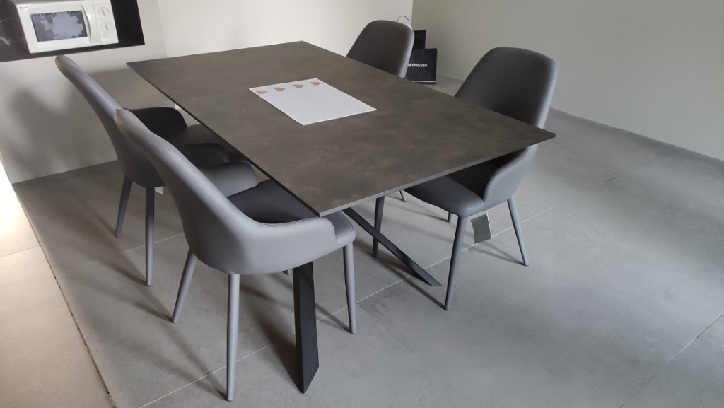 procedura n.146/2023 - LOTTO 14 - Arredo salotto  in vendita - foto 9
