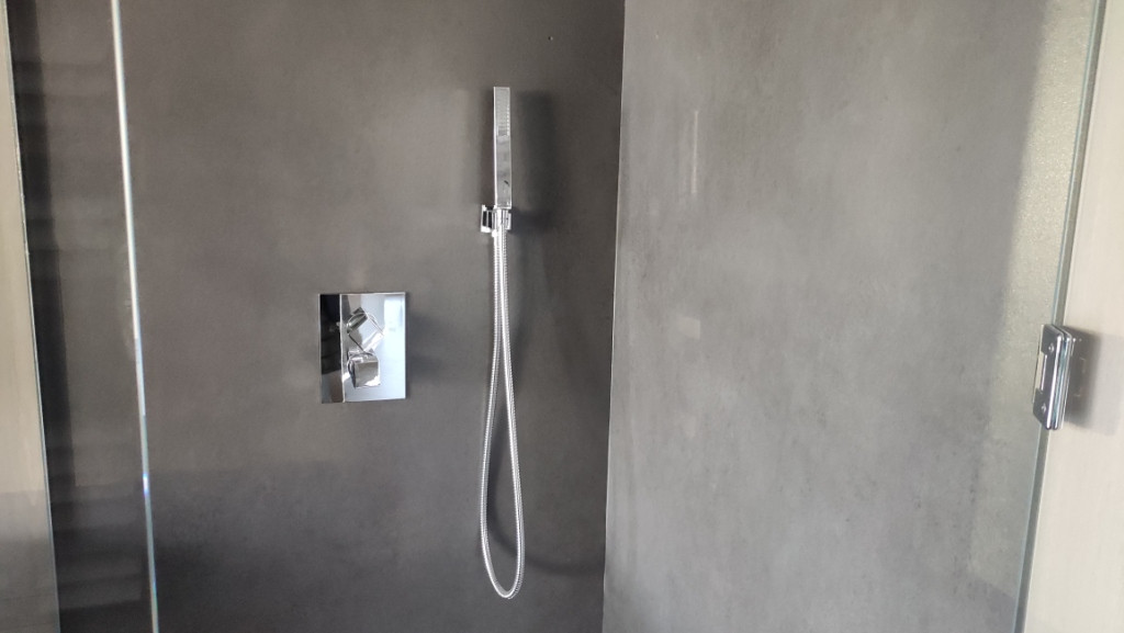  LOTTO 29 - N. 2 mobili bagno e piatto doccia in vendita - foto 6
