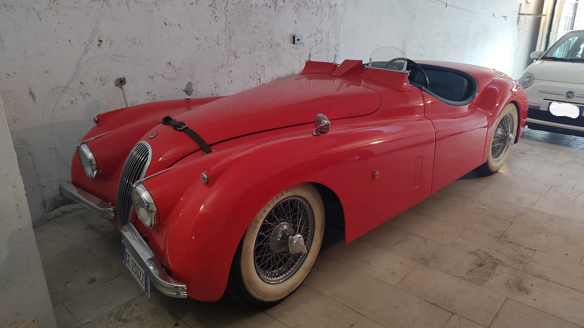 AUTOVETTURA STORICA JAGUAR XK 120 COUPE'  in vendita - foto 4