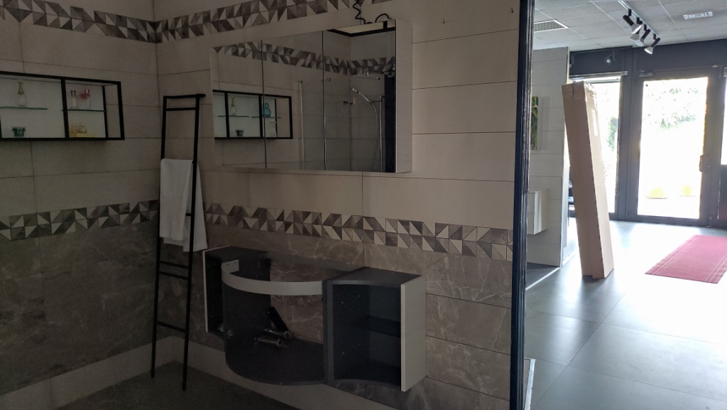 LOTTO 26 - Sanitari, arredo bagno e accessori  in vendita - foto 5