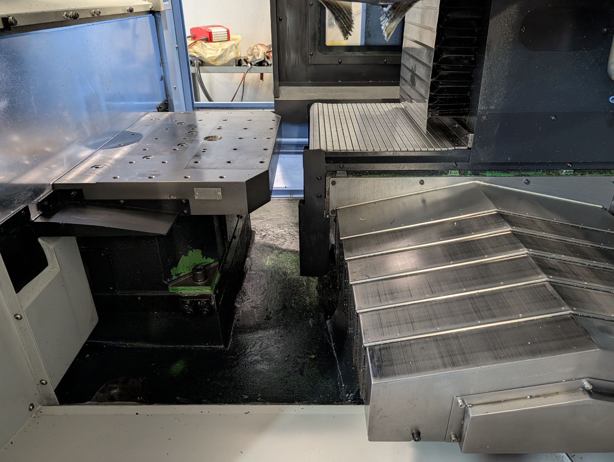 CENTRO DI LAVORO DOOSAN VC 3600 in vendita - foto 10