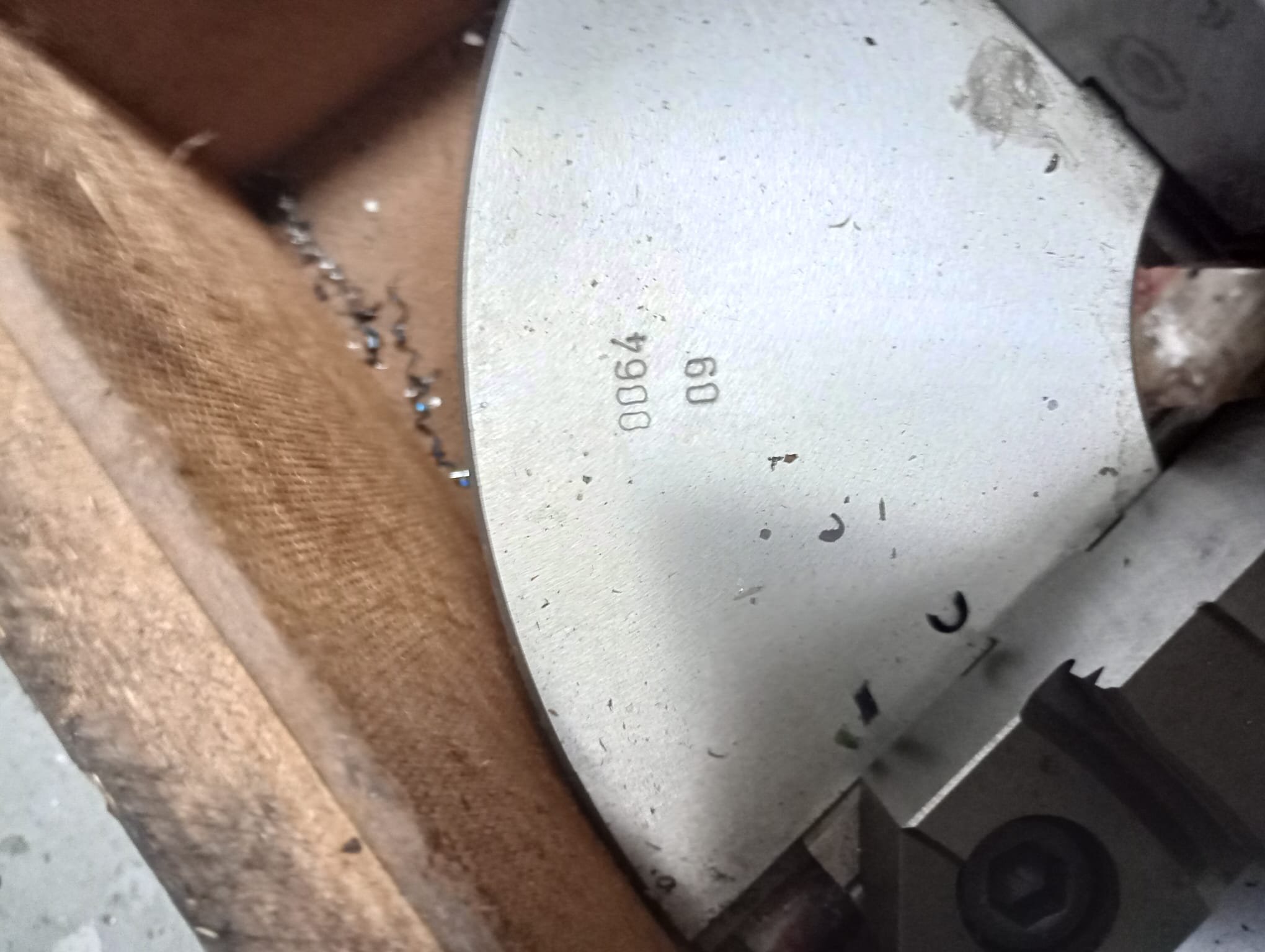 MANDRINO AUTOCENTRANTE A 4 GRIFFE  in vendita - foto 2