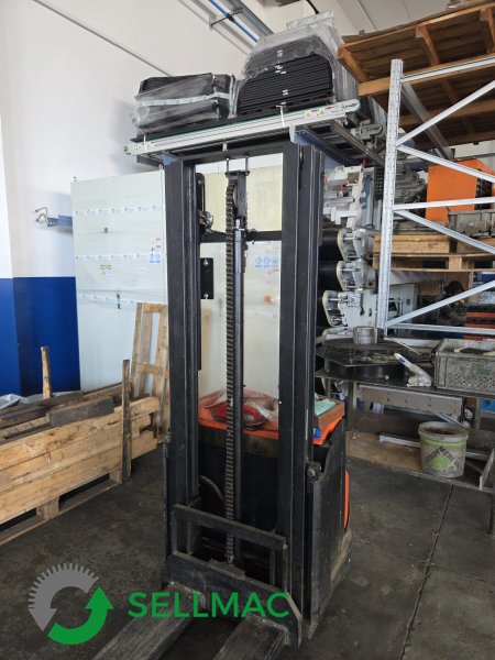 TRANSPALLET ELETTRICO A COLONNA BT STAXIO in vendita - foto 2