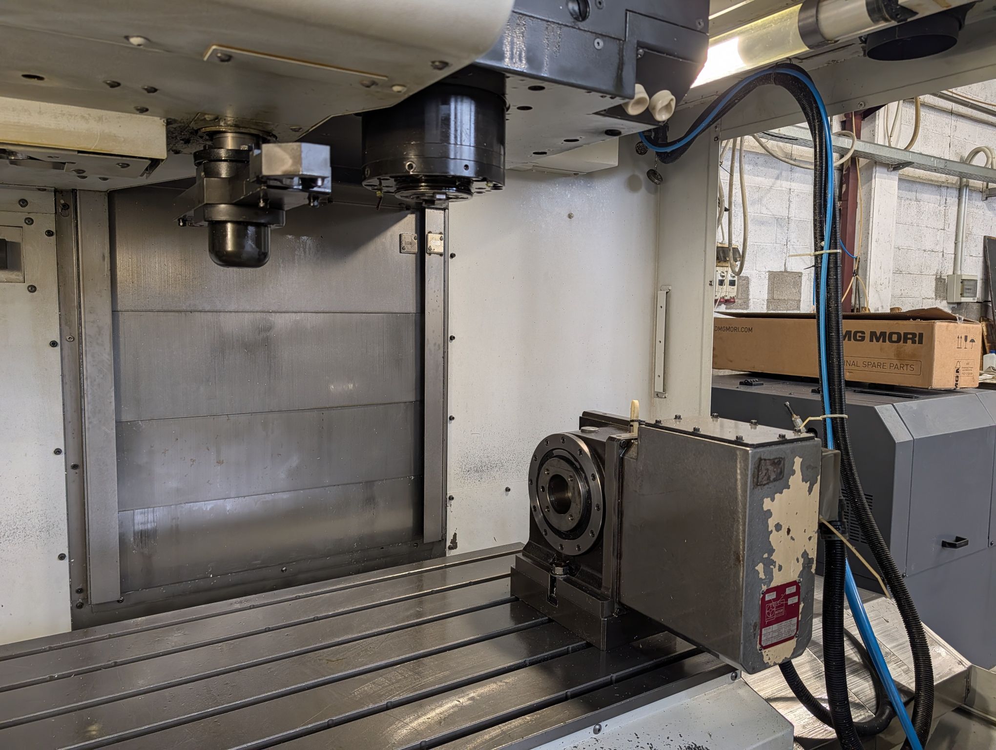 CENTRO DI LAVORO MORI SEIKI NV 5000A1 CON 4° ASSE in vendita - foto 13