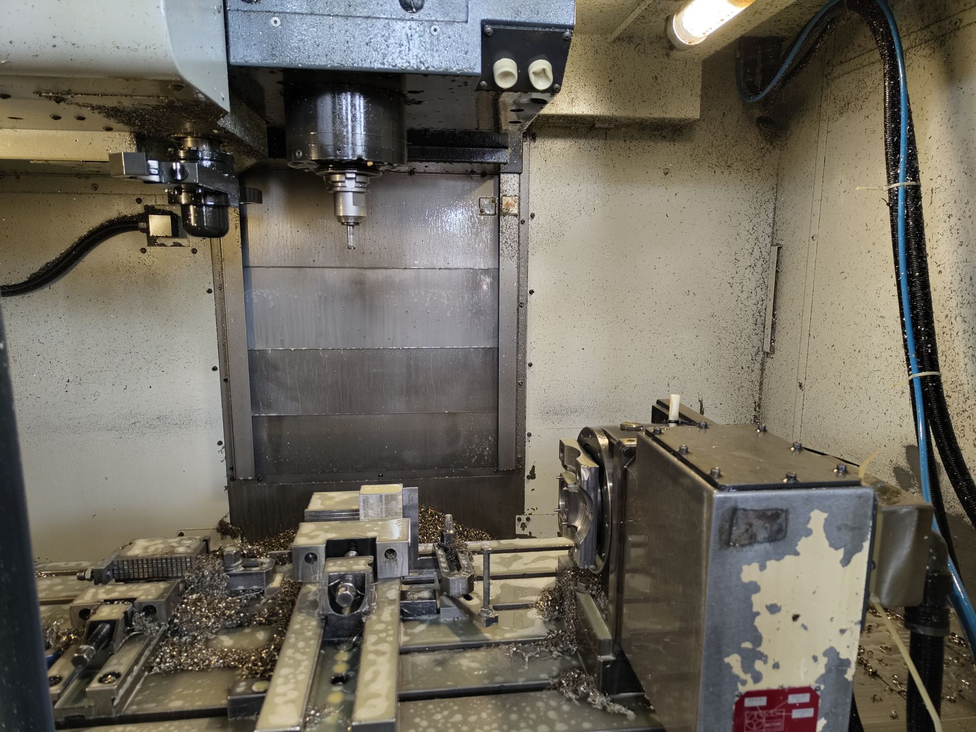 CENTRO DI LAVORO MORI SEIKI NV 5000A1 CON 4° ASSE in vendita - foto 8