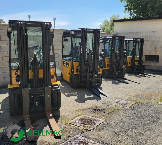 CARRELLI CATERPILLAR VARI MODELLI in vendita - foto 3