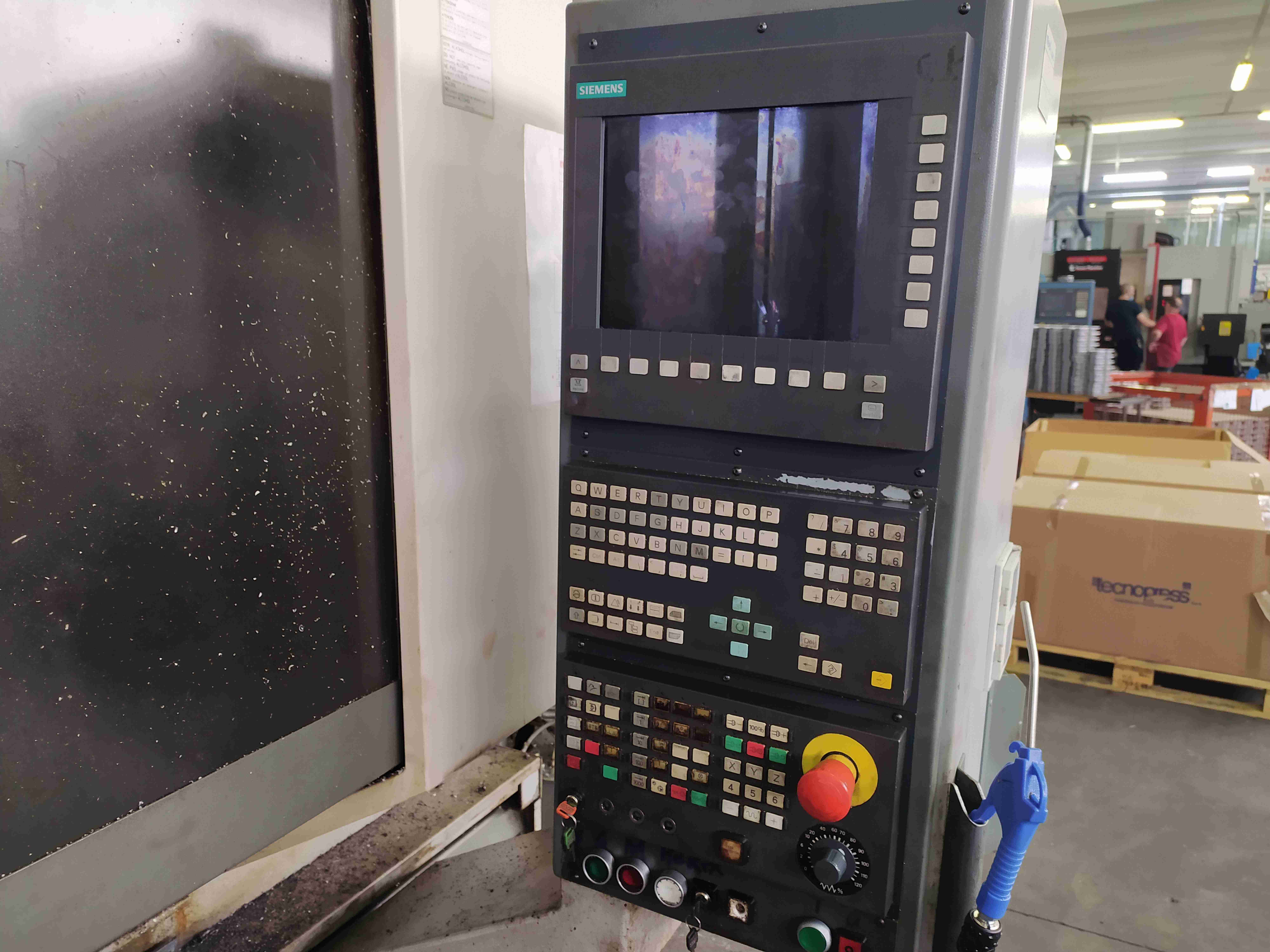 Centro di lavoro pendolare Chiron FZ18L in vendita - foto 7