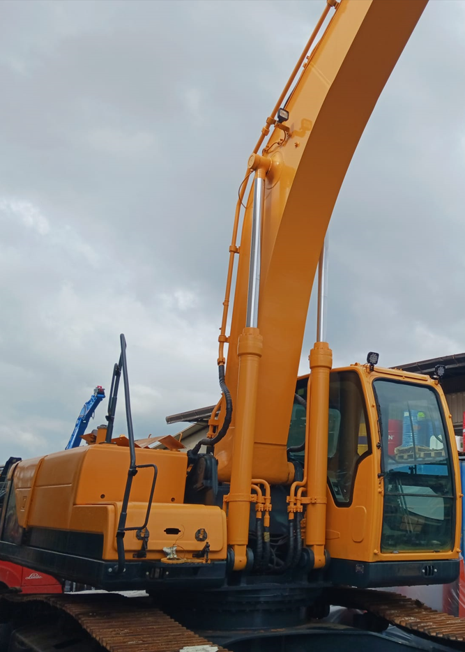 ESCAVATORE HYUNDAI 290 in vendita - foto 5