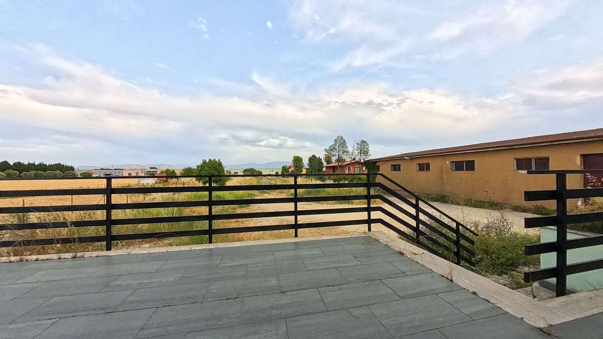 Capannone 750 m² su 3 livelli + piazzale - Fiano Romano in vendita - foto 11