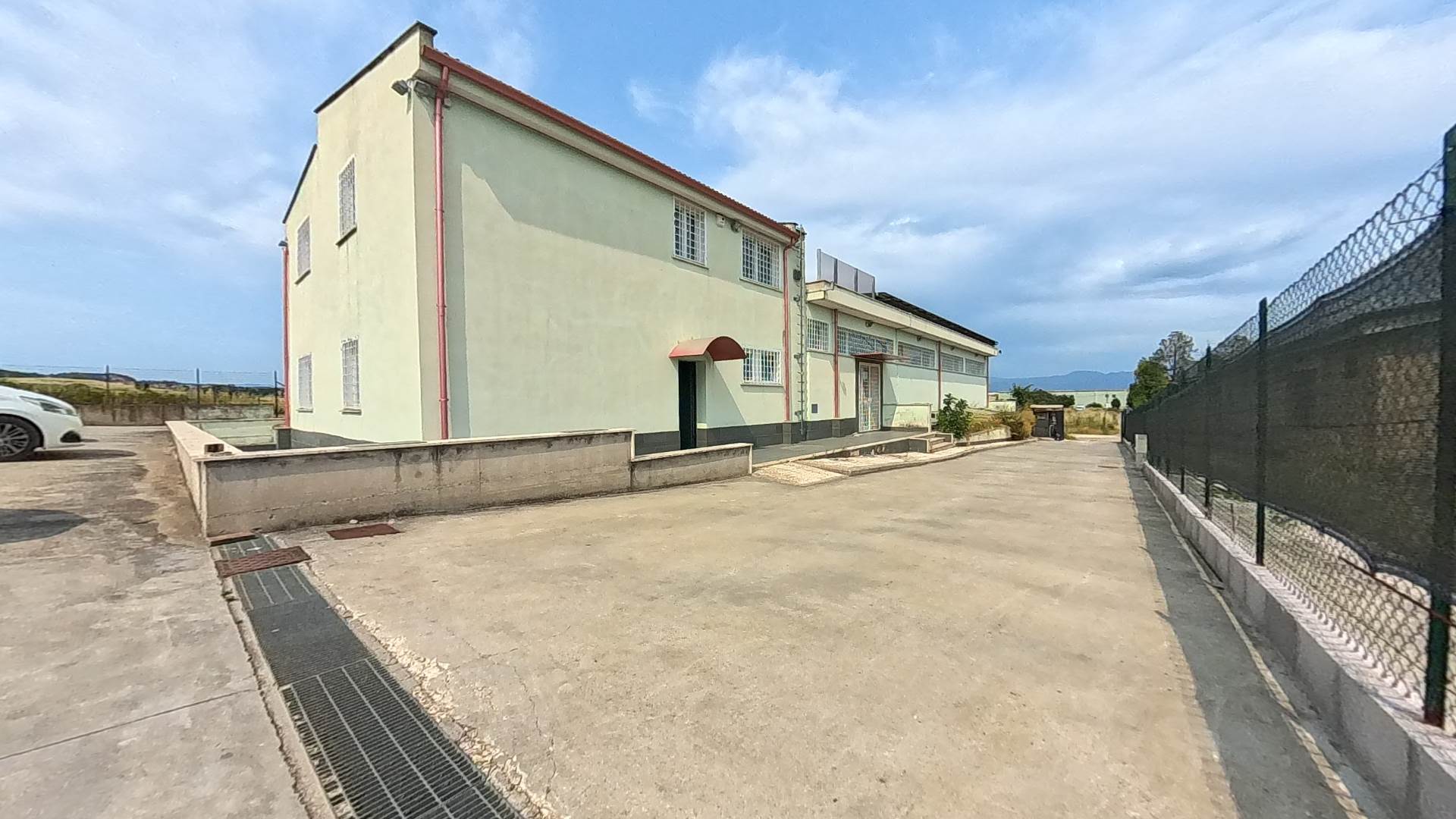 Capannone 750 m² su 3 livelli + piazzale - Fiano Romano in vendita - foto 12