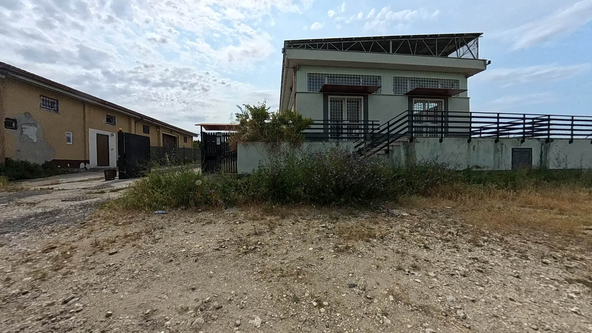 Capannone 750 m² su 3 livelli + piazzale - Fiano Romano in vendita - foto 16