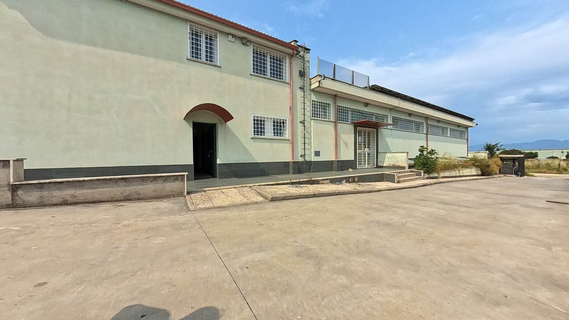 Esercizi commerciali in vendita
