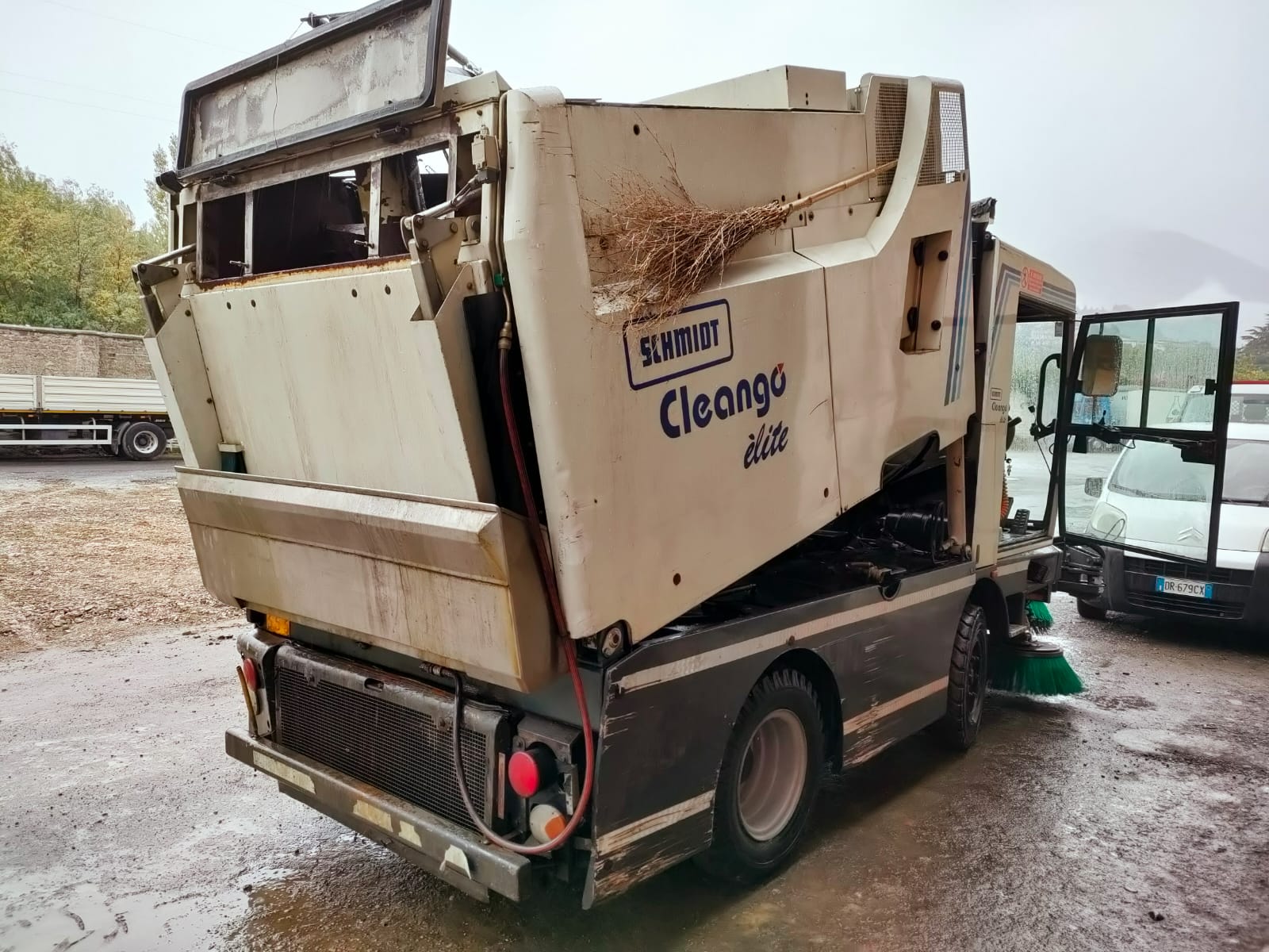 spazzatrice stradale  in vendita - foto 3