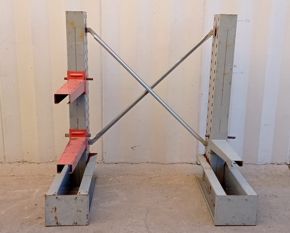 Scaffalature in vendita