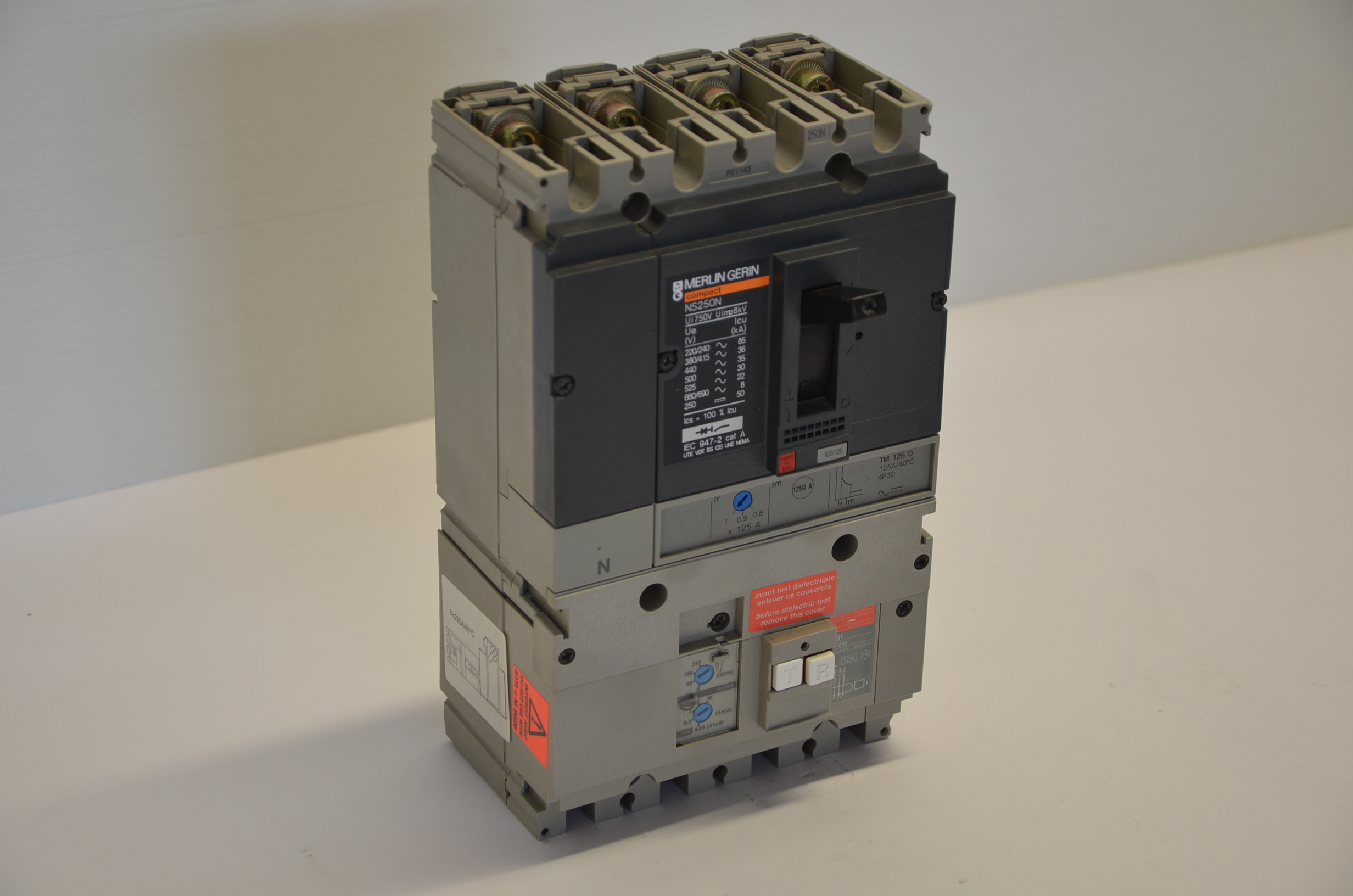 Interruttore Merlin Gerin mod. Compact NS250N in vendita - foto 3