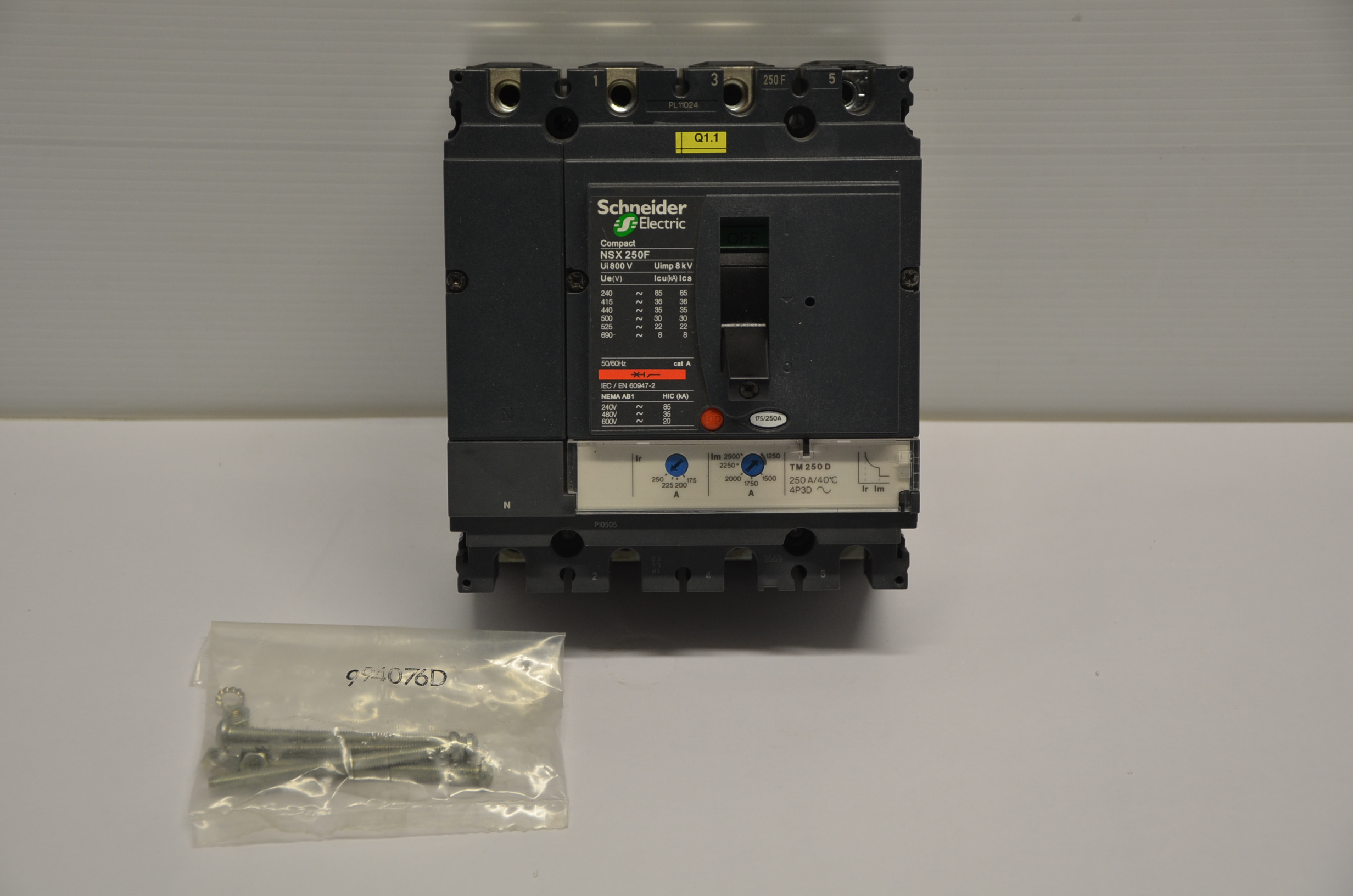 Interruttore Schneider mod. Compact NSX250F in vendita - foto 1