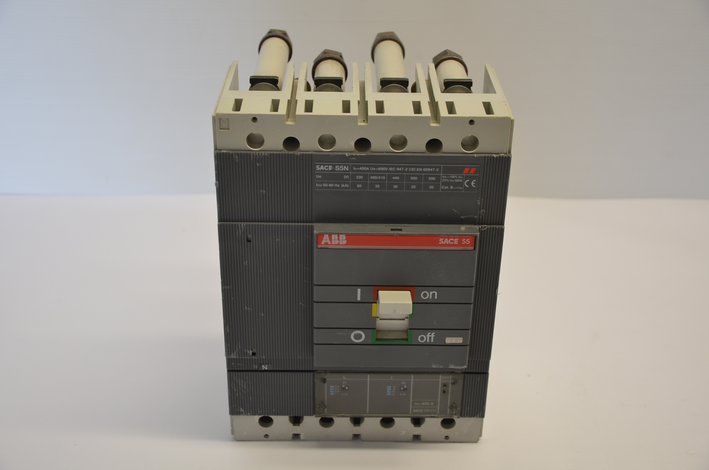 Materiale elettrico in vendita