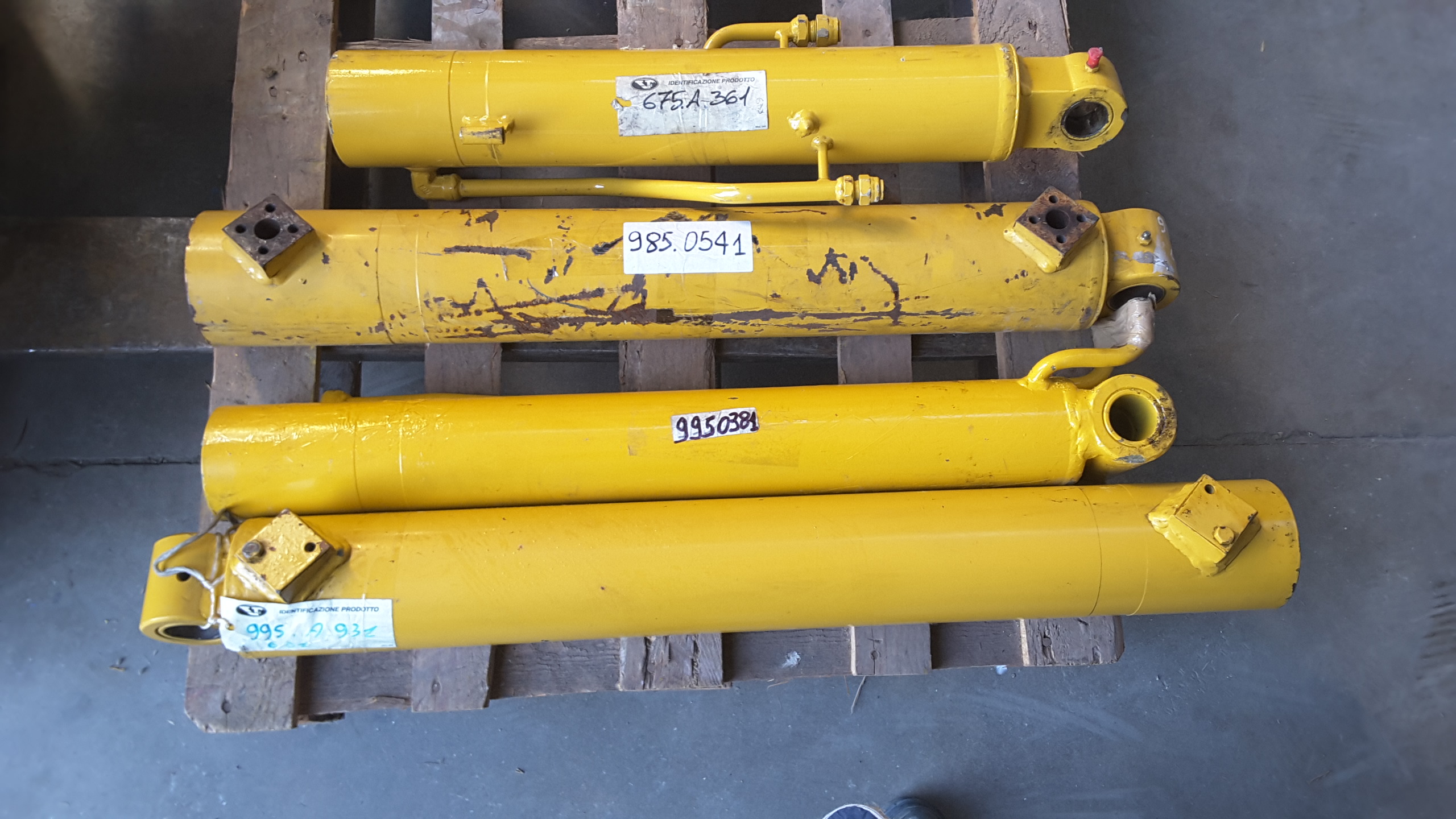 Stock ricambi Venieri in vendita - foto 4