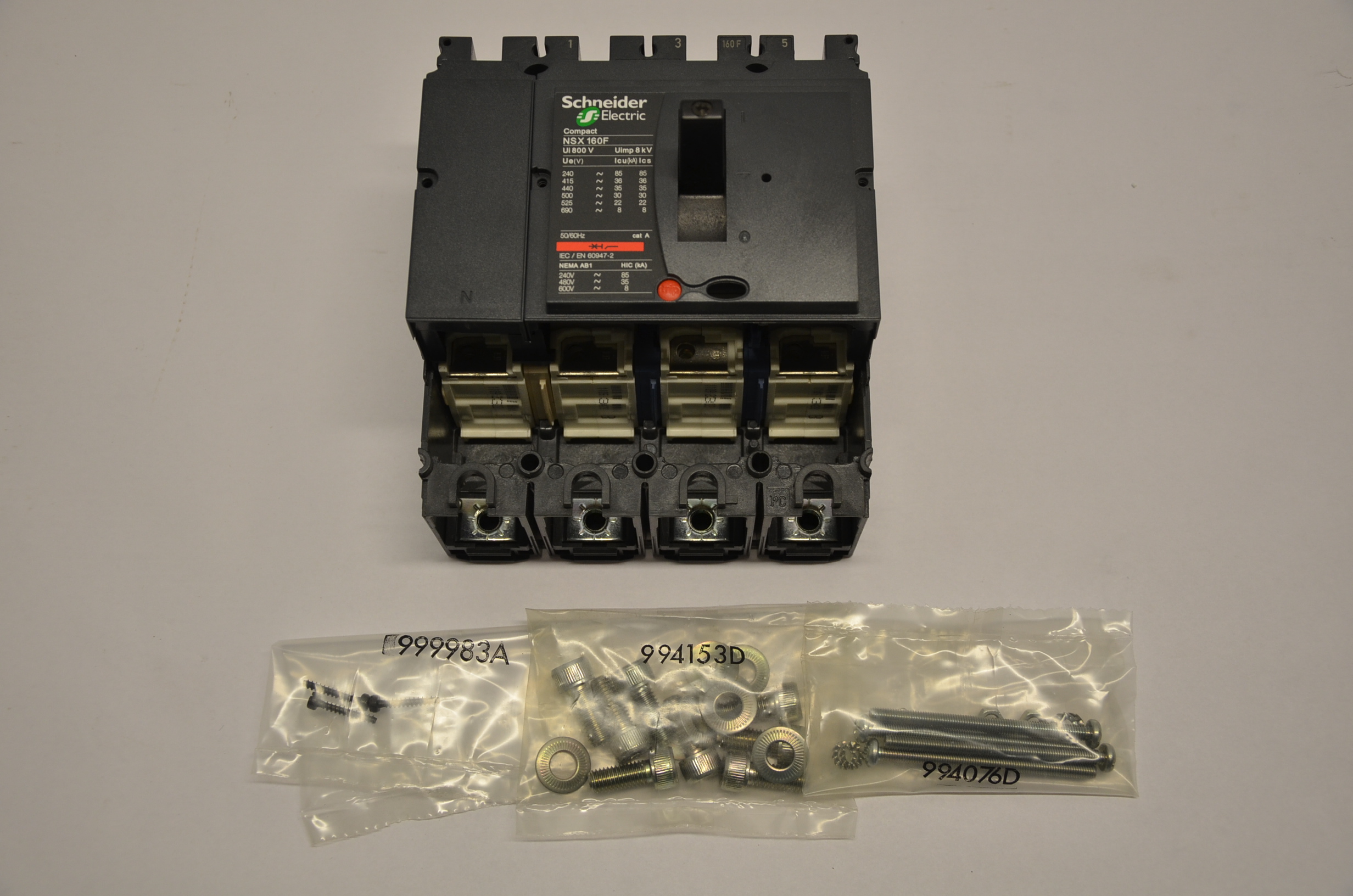 Interruttore Schneider mod. Compact NSX160F LV430408 in vendita - foto 1