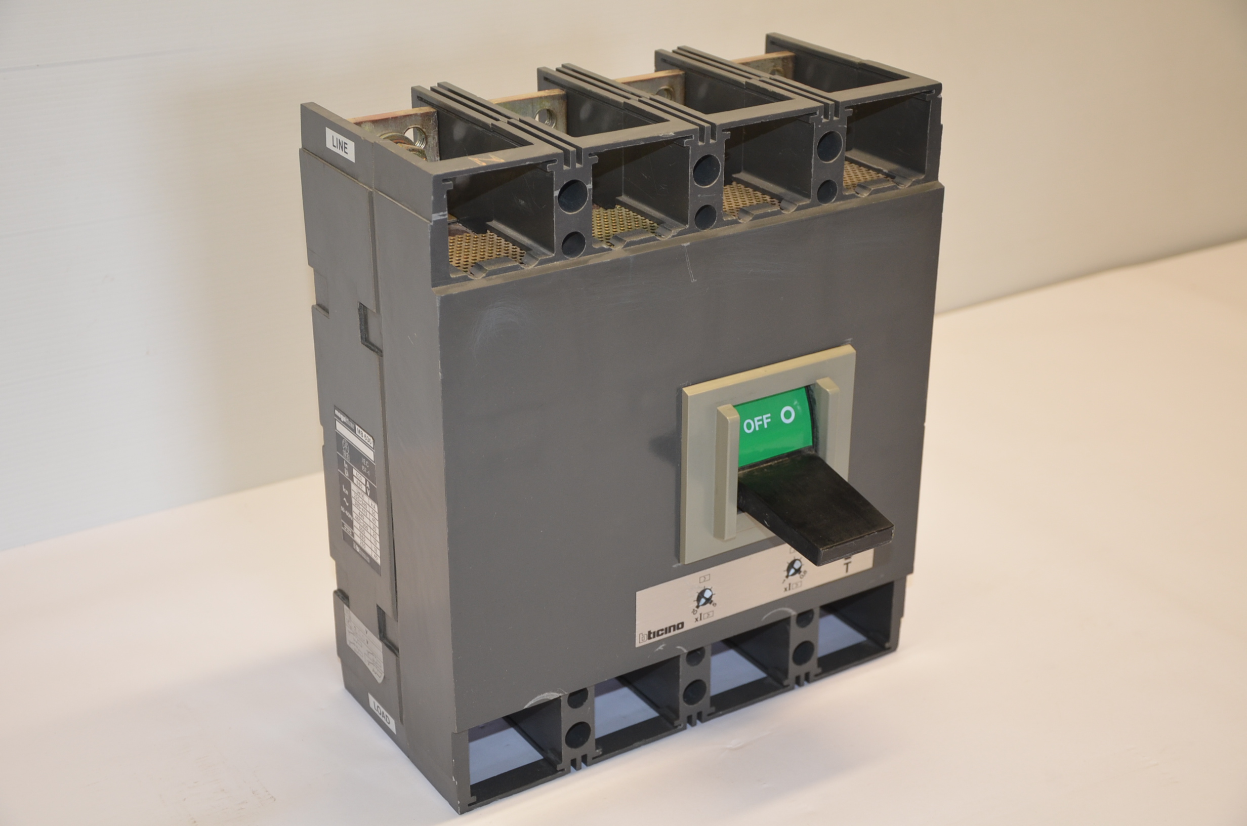 Interruttore Bticino mod. Megatiker MB630 in vendita - foto 3