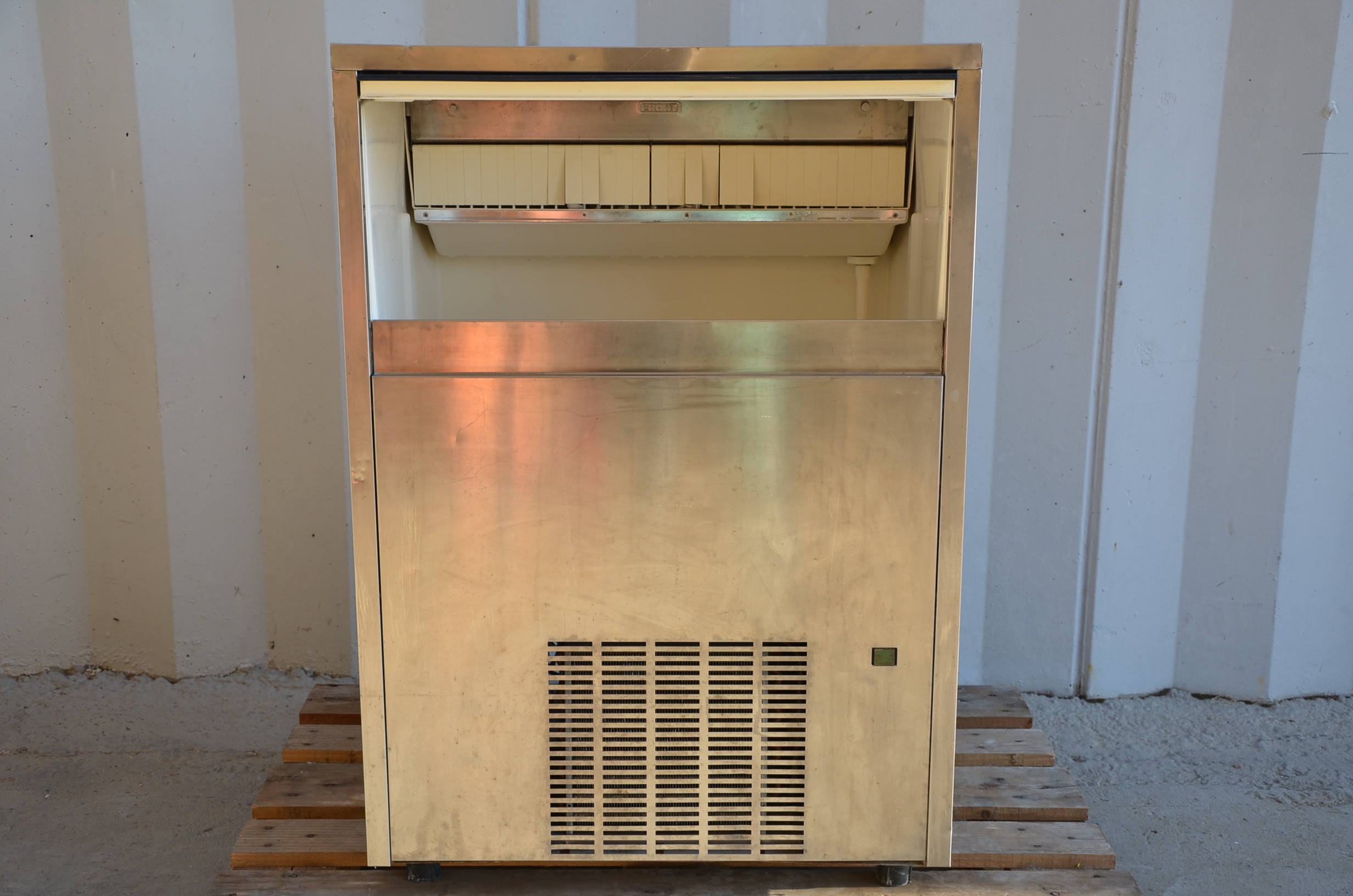 Fabbricatore di ghiaccio - 130 Kg in vendita - foto 4