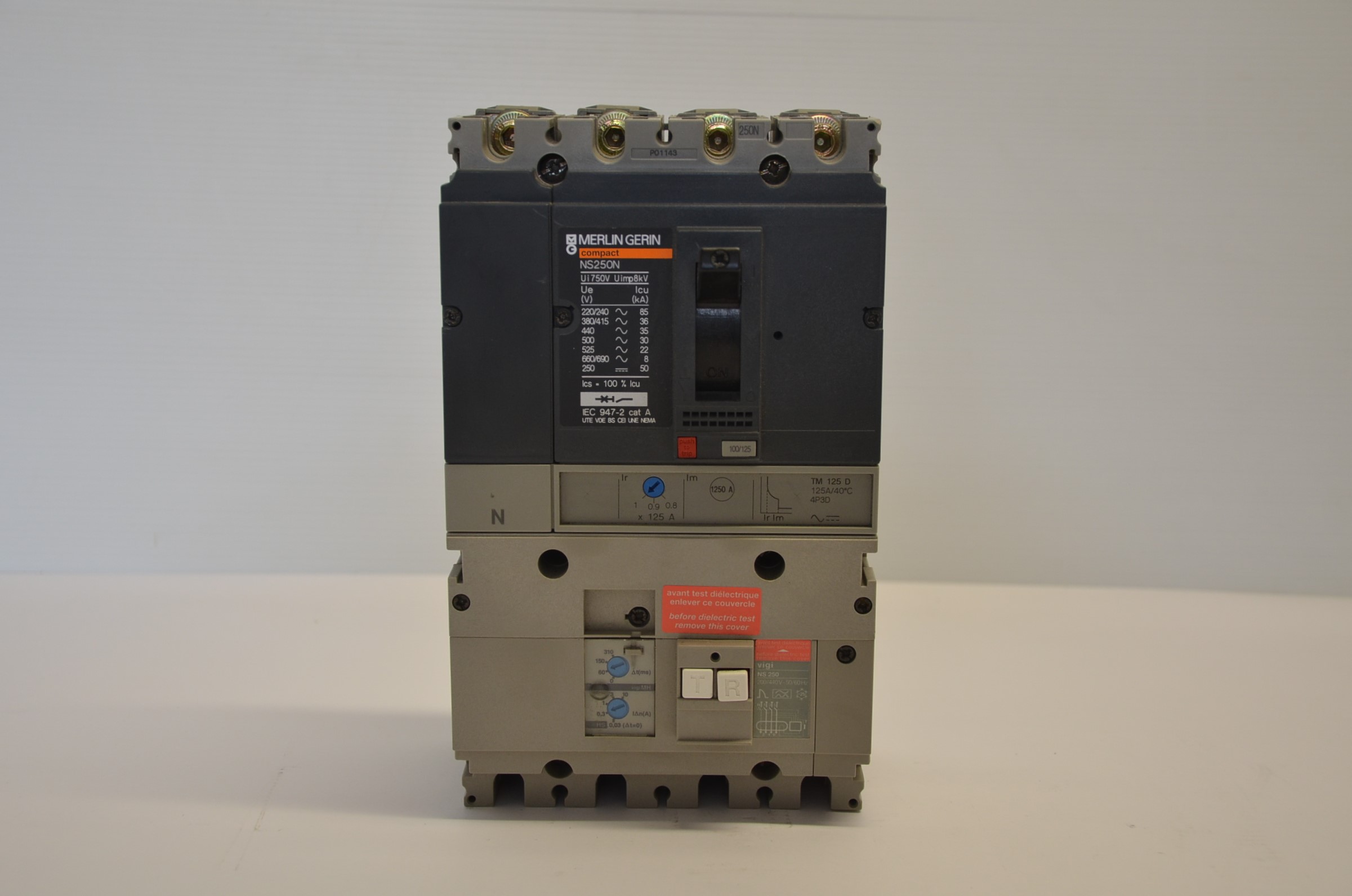 Materiale elettrico in vendita
