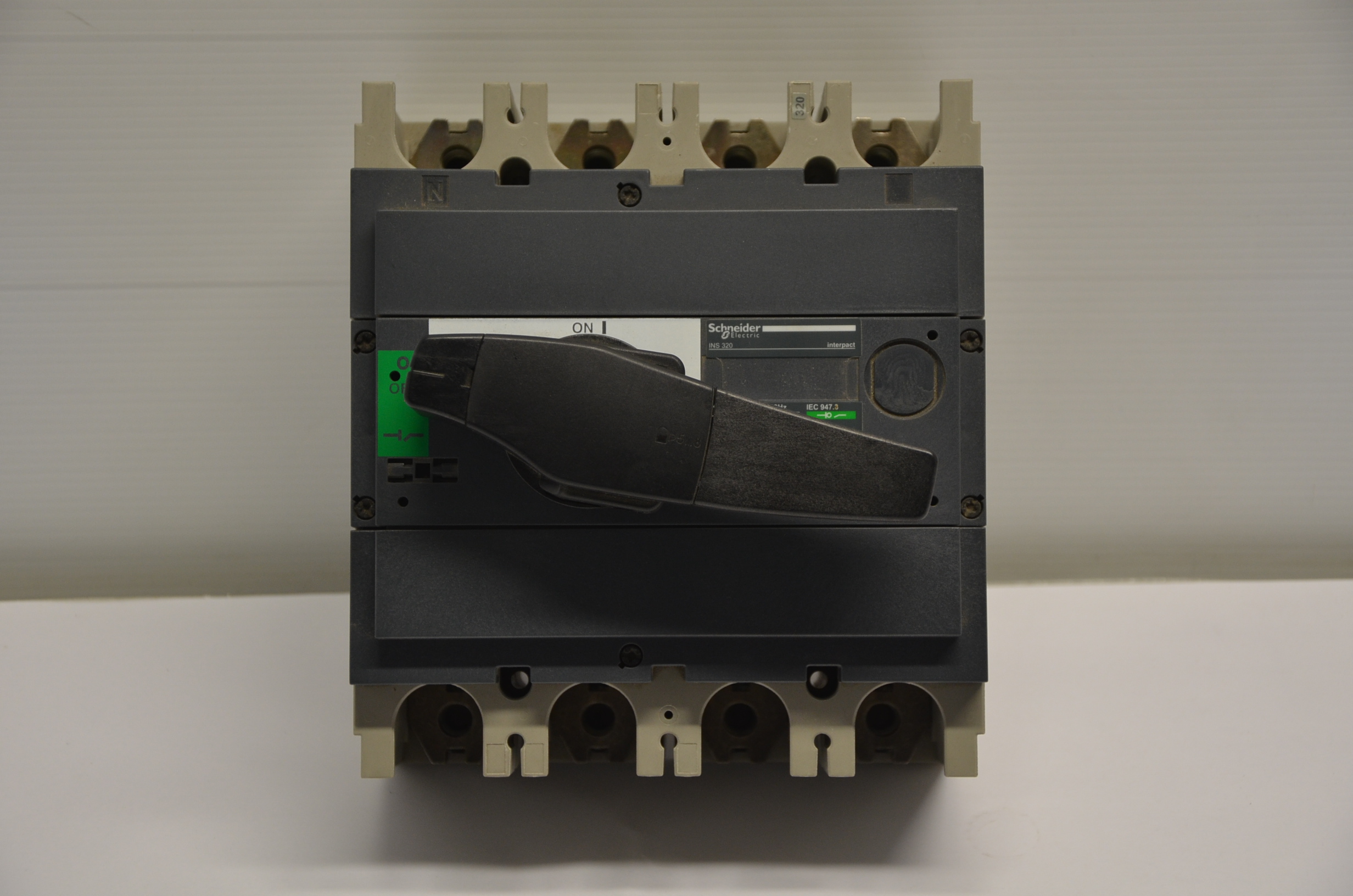 Materiale elettrico in vendita