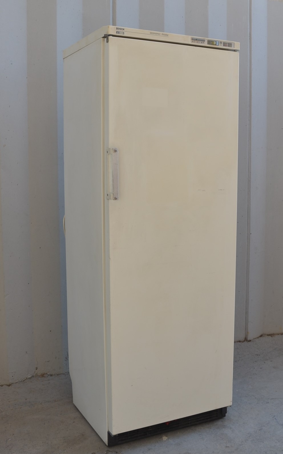 Congelatore verticale Bosch mod. GSL 3513 in vendita - foto 3