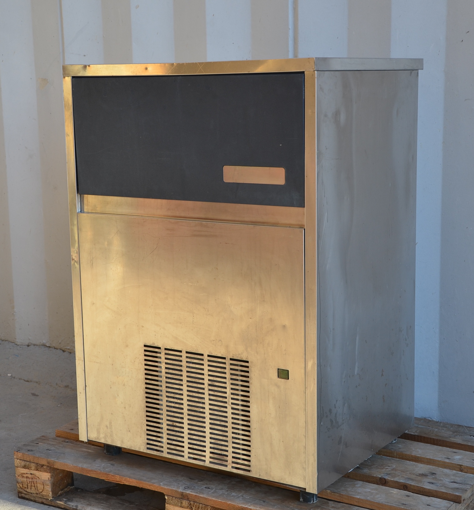 Fabbricatore di ghiaccio - 130 Kg in vendita - foto 2