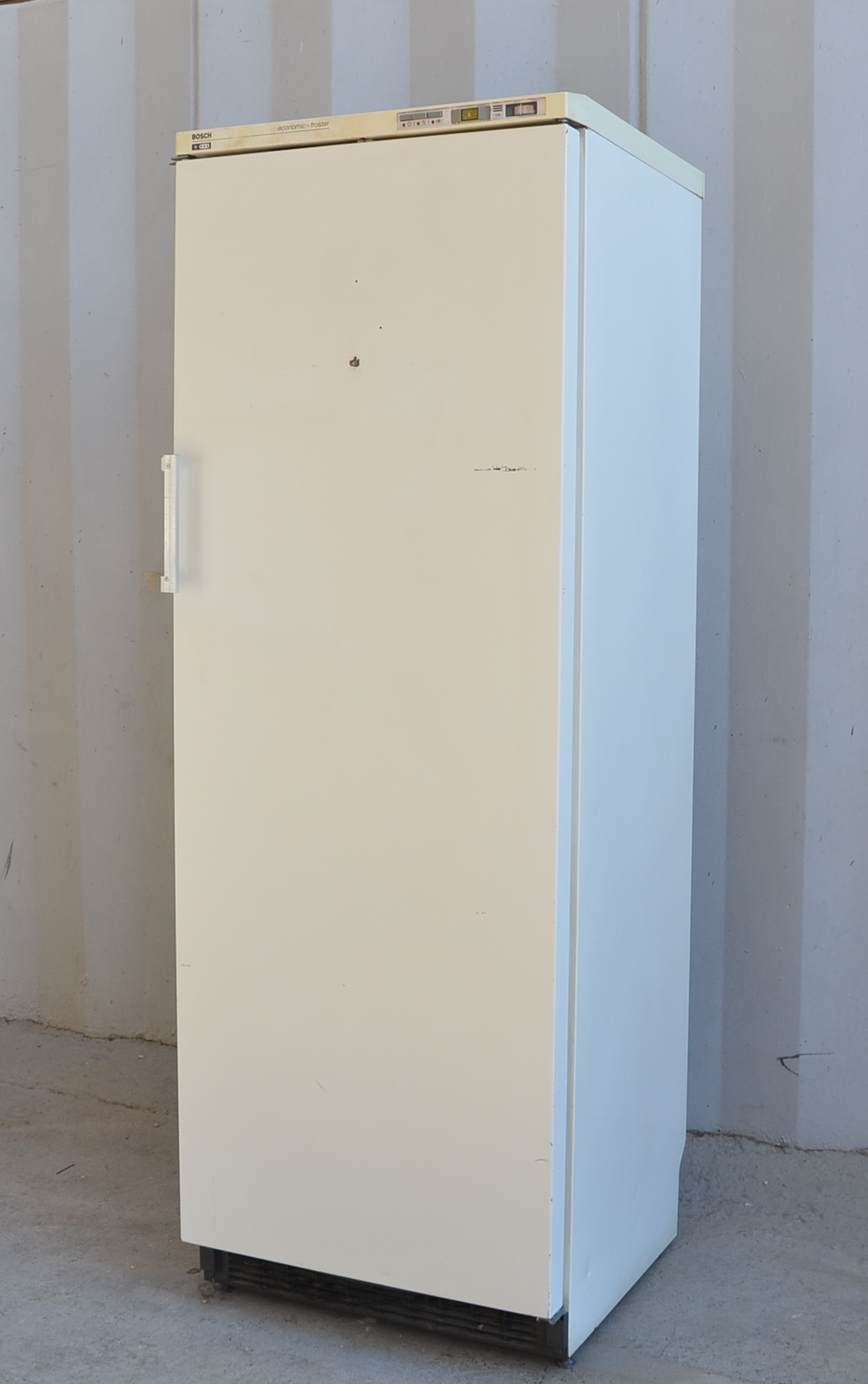 Congelatore verticale Bosch in vendita - foto 2