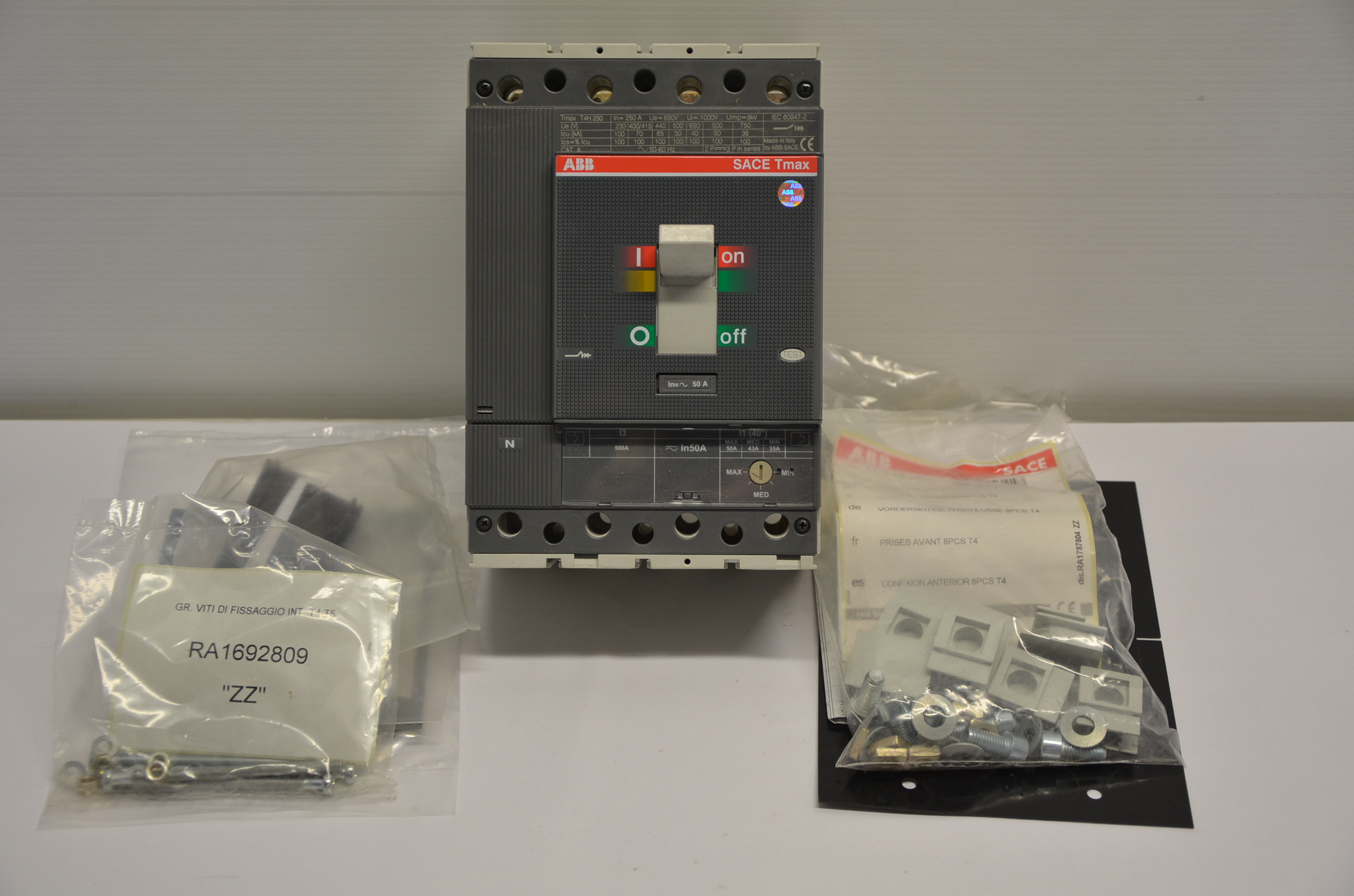 Materiale elettrico in vendita
