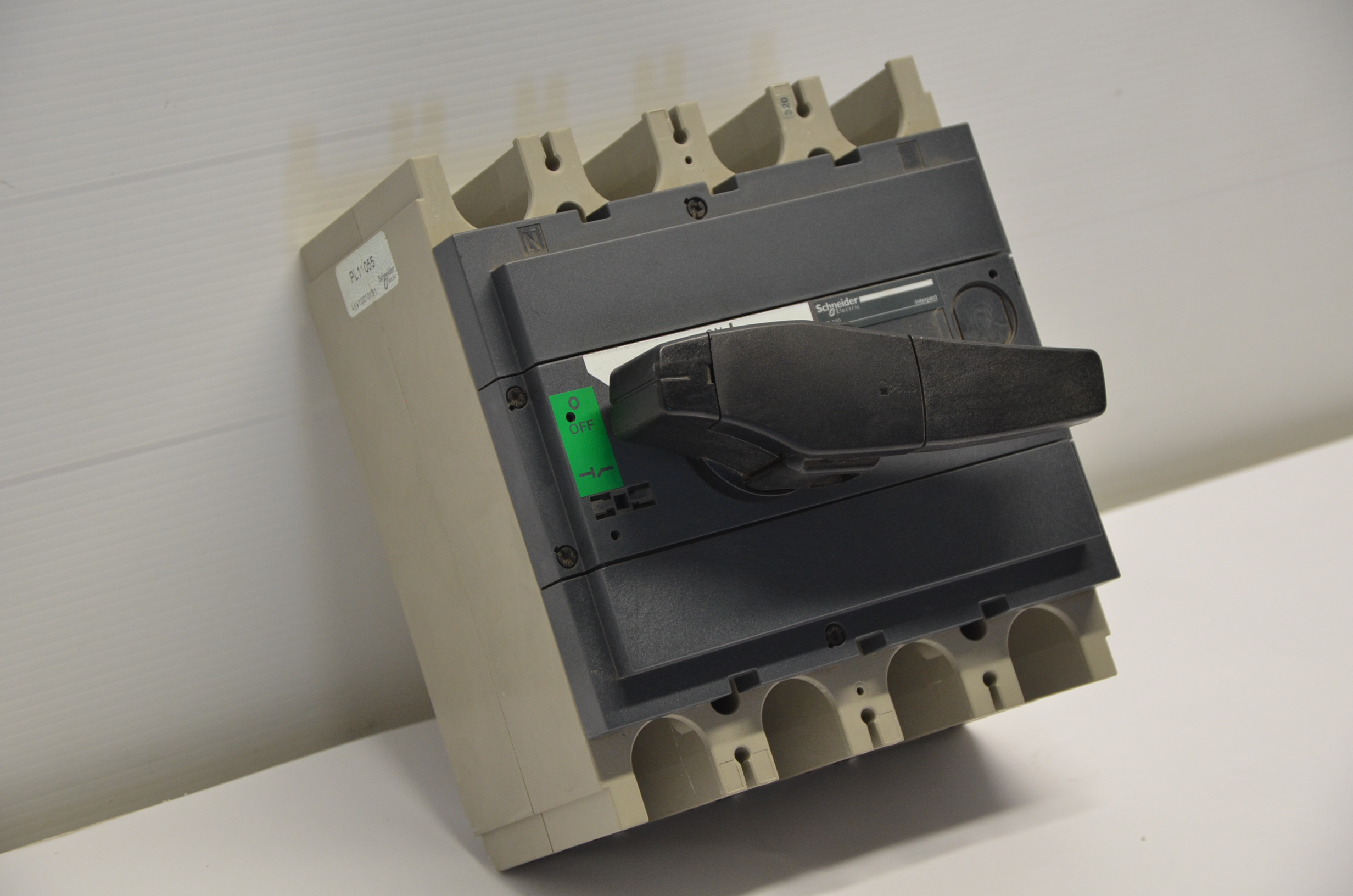 Interruttore Schneider mod. INS 320 in vendita - foto 3