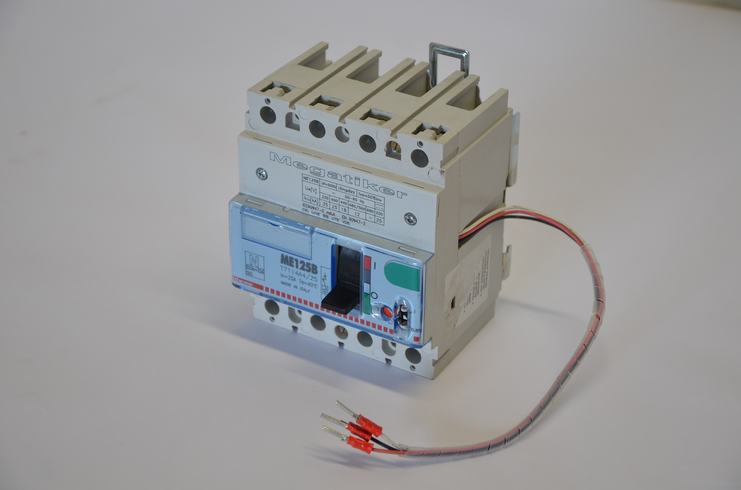 Interruttore Bticino mod. Megatiker ME125B T7114A4/25 in vendita - foto 2