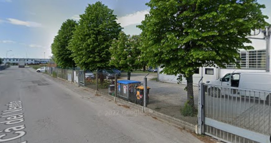 Capannoni industriali in zona strategica. in vendita - foto 4