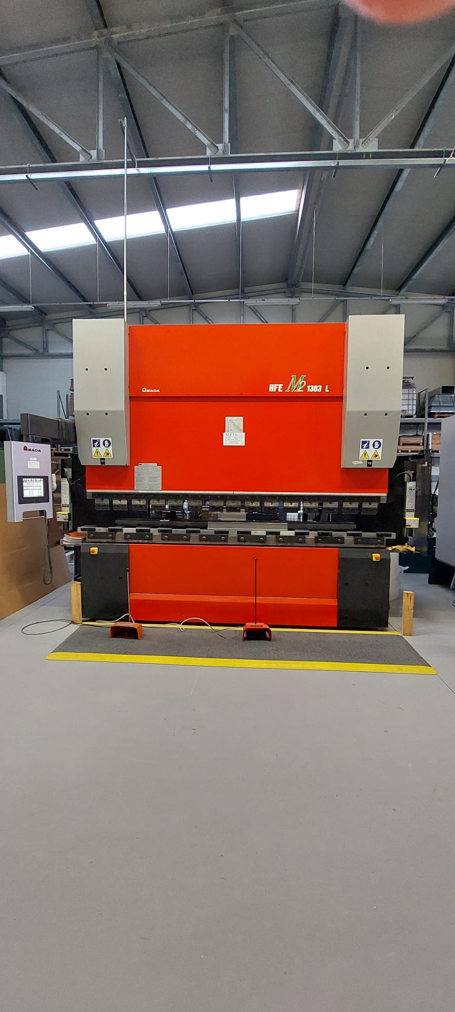  Pressa Piegatrice Syncro Amada HFE M2 1303 L  in vendita - foto 8