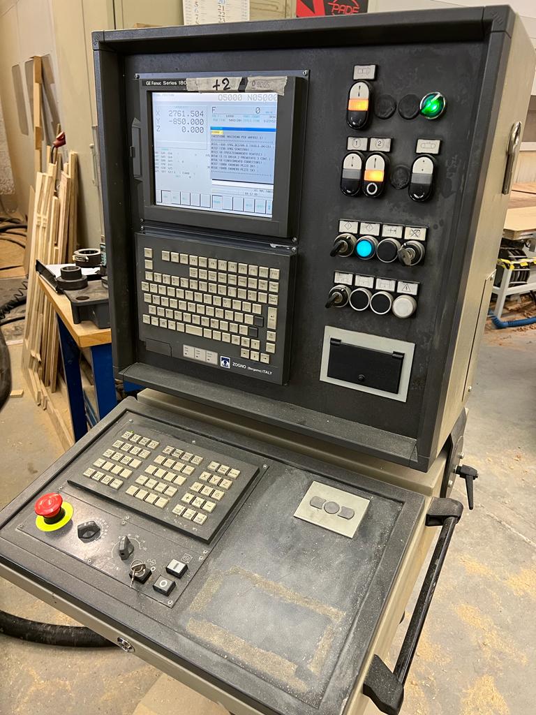 CENTRO DI LAVORO CMS MOD. TRIAX 5.50 3 ASSI in vendita - foto 2