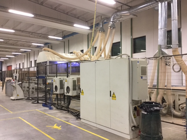CENTRO DI LAVORO CONTROLLO NUMERICO ROUTECH R500 in vendita - foto 2