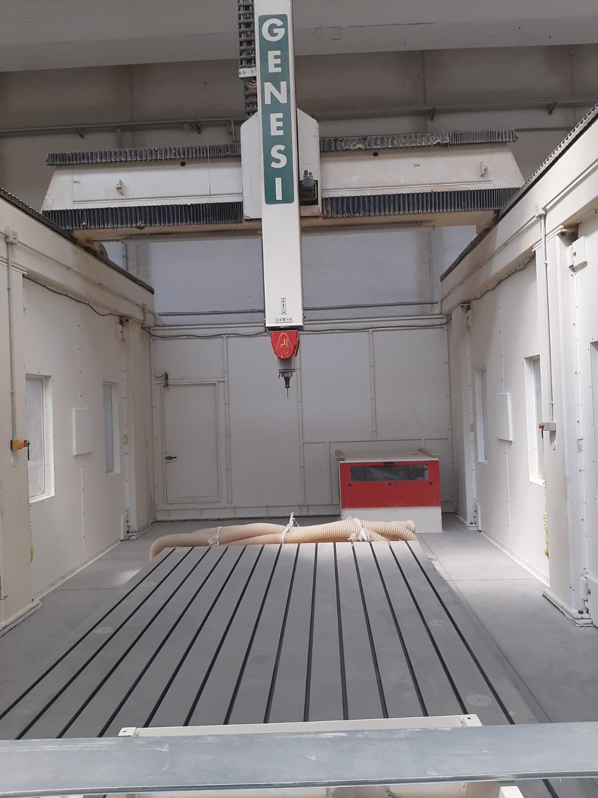 CENTRO DI LAVORO 5 ASSI SALVADEO MOD. GENESI GE07 in vendita - foto 2