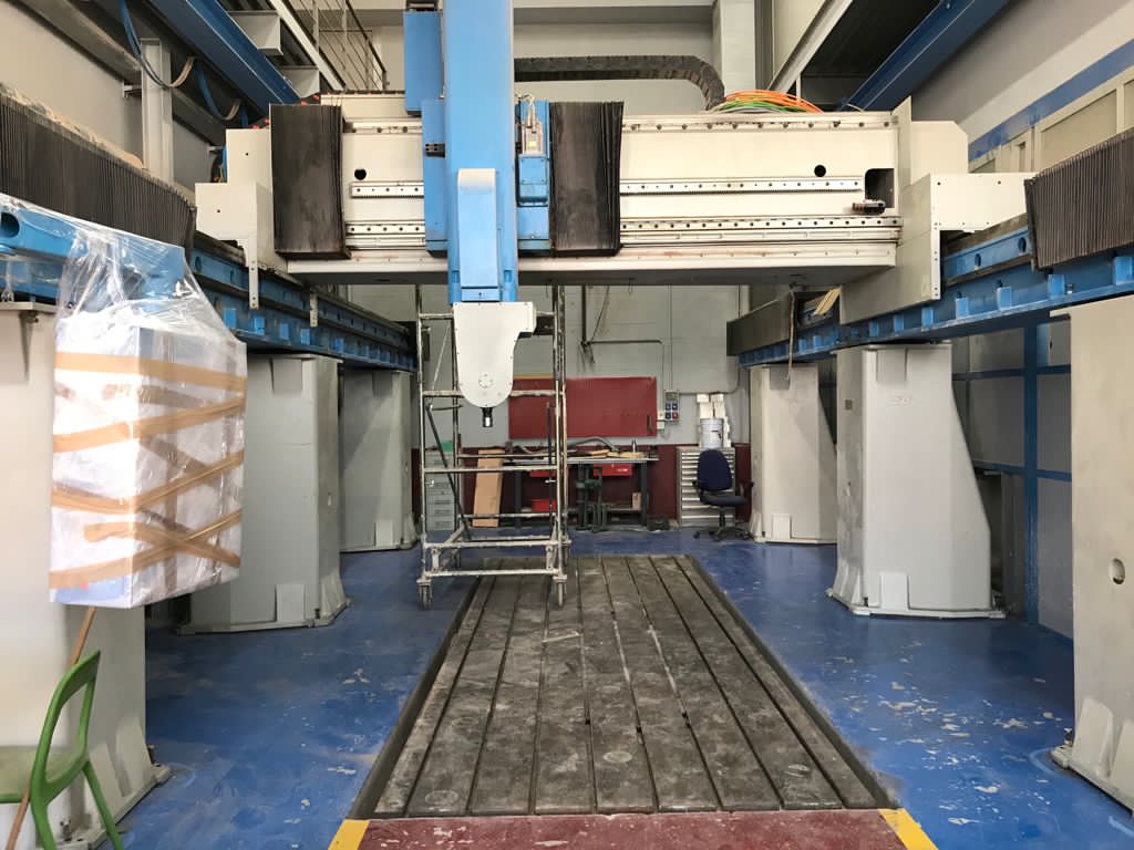 CENTRO DI LAVORO A PORTALE MOBILE JOBS 5 ASSI in vendita - foto 2