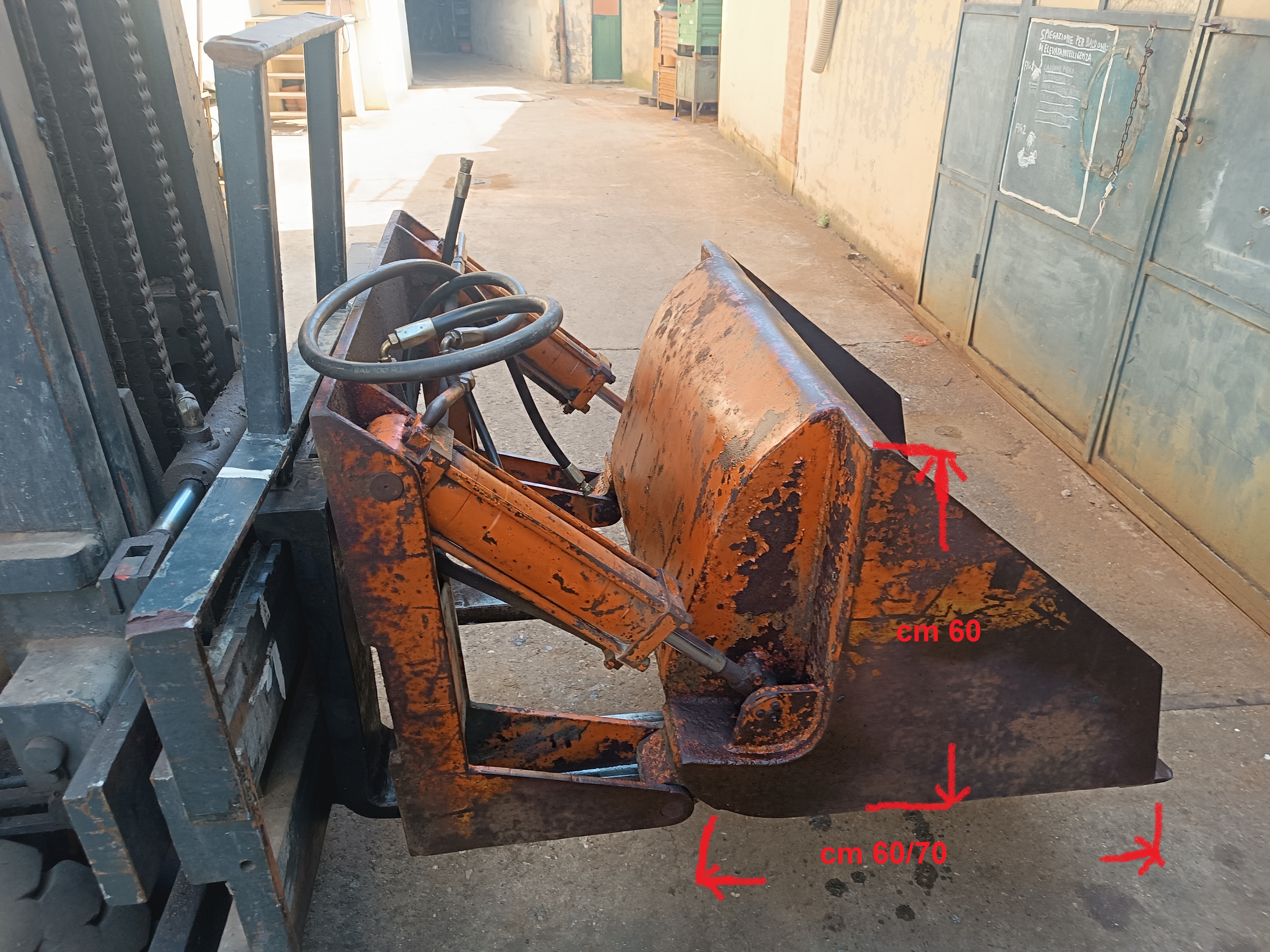 benna idraulica  carrello elevatore  in vendita - foto 1