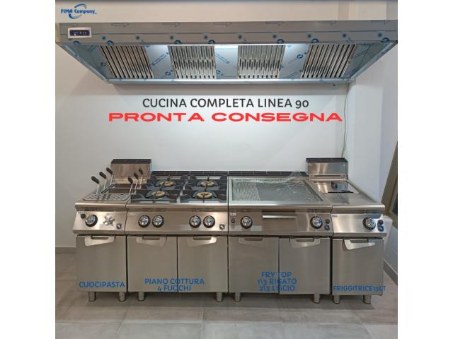 CUCINA A GAS SERIE 90 COMPLETA DI CAPPA in vendita - foto 2