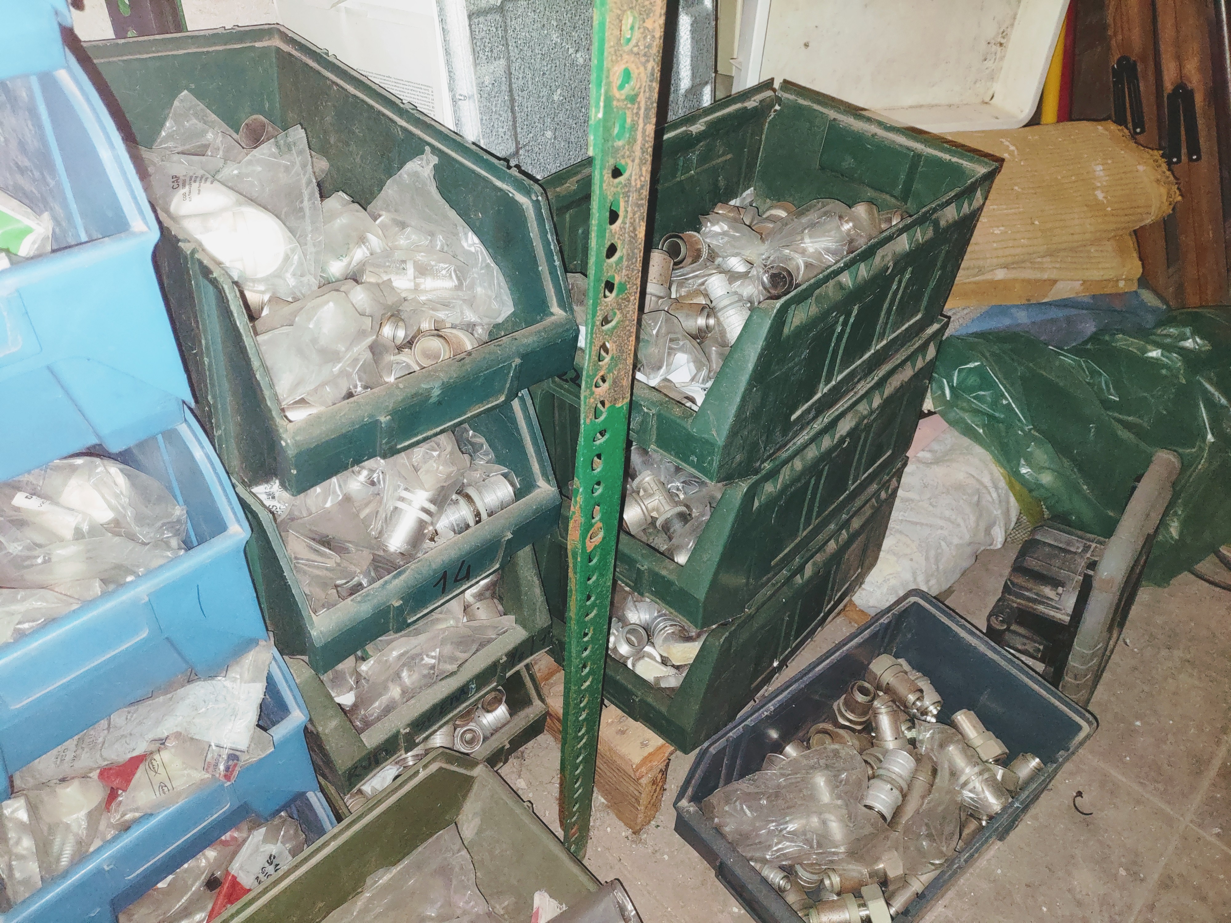 per cessata attivita offresi attrezzature e materiali  in vendita - foto 6