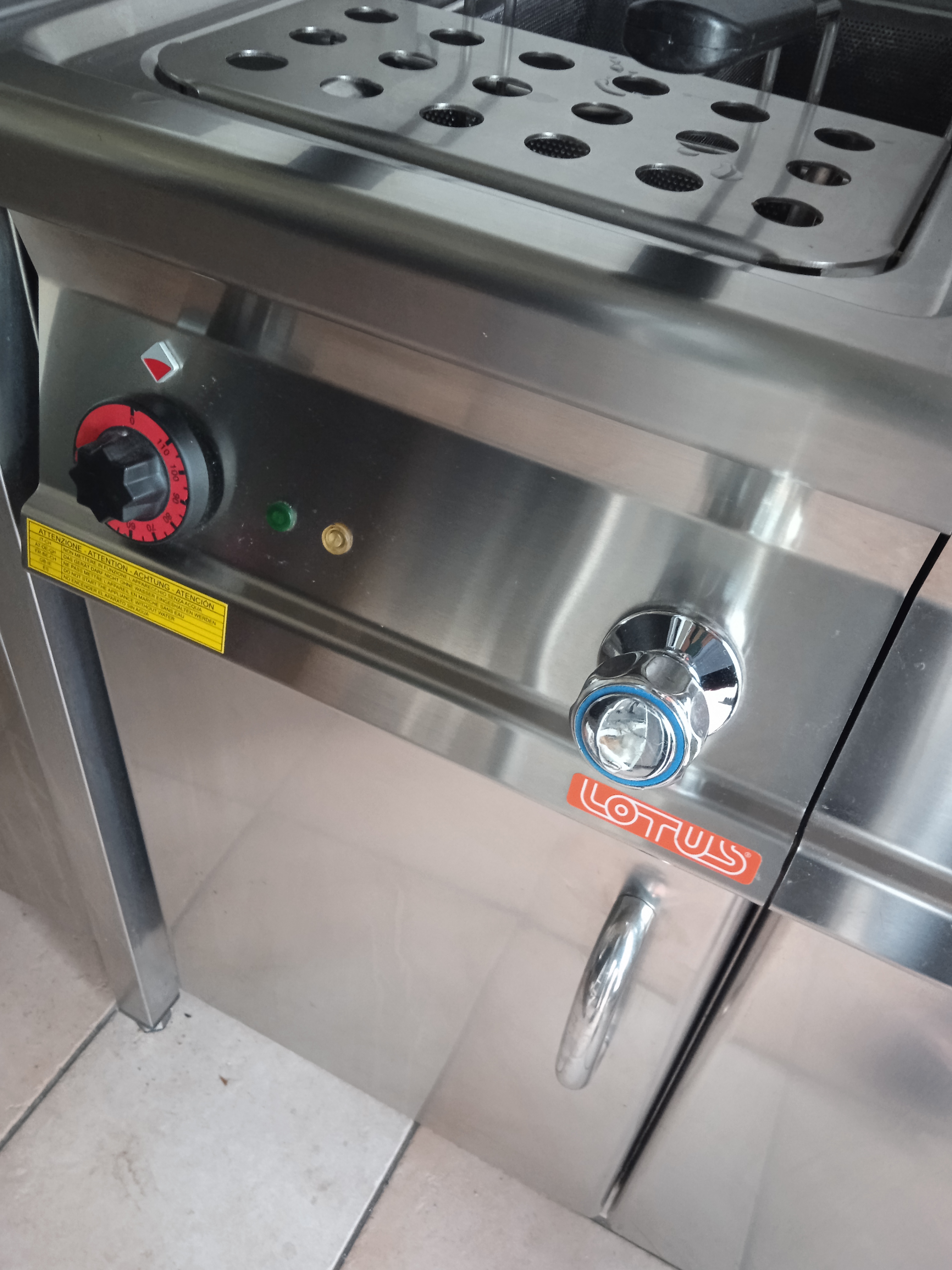 bollitore elettrico per ristorazione LOTUS 40L in vendita - foto 5