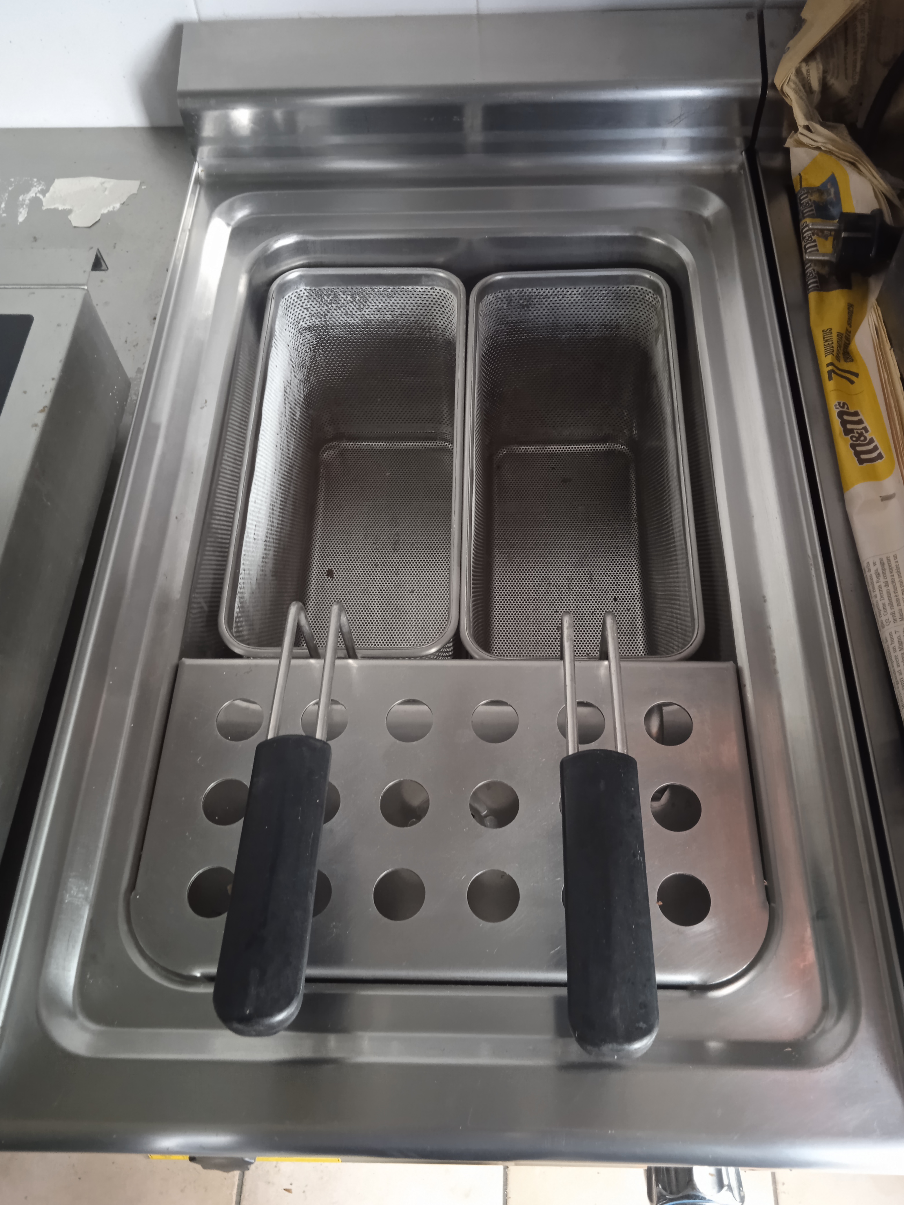 bollitore elettrico per ristorazione LOTUS 40L in vendita - foto 3