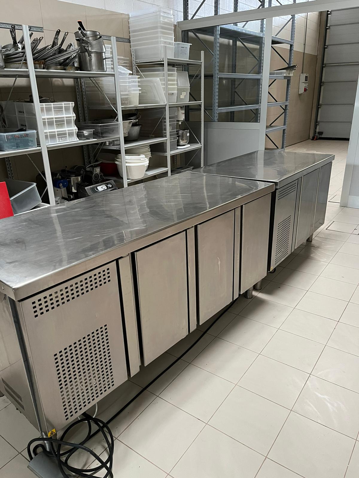 TAVOLI REFRIGERATI NUOVI in vendita - foto 2