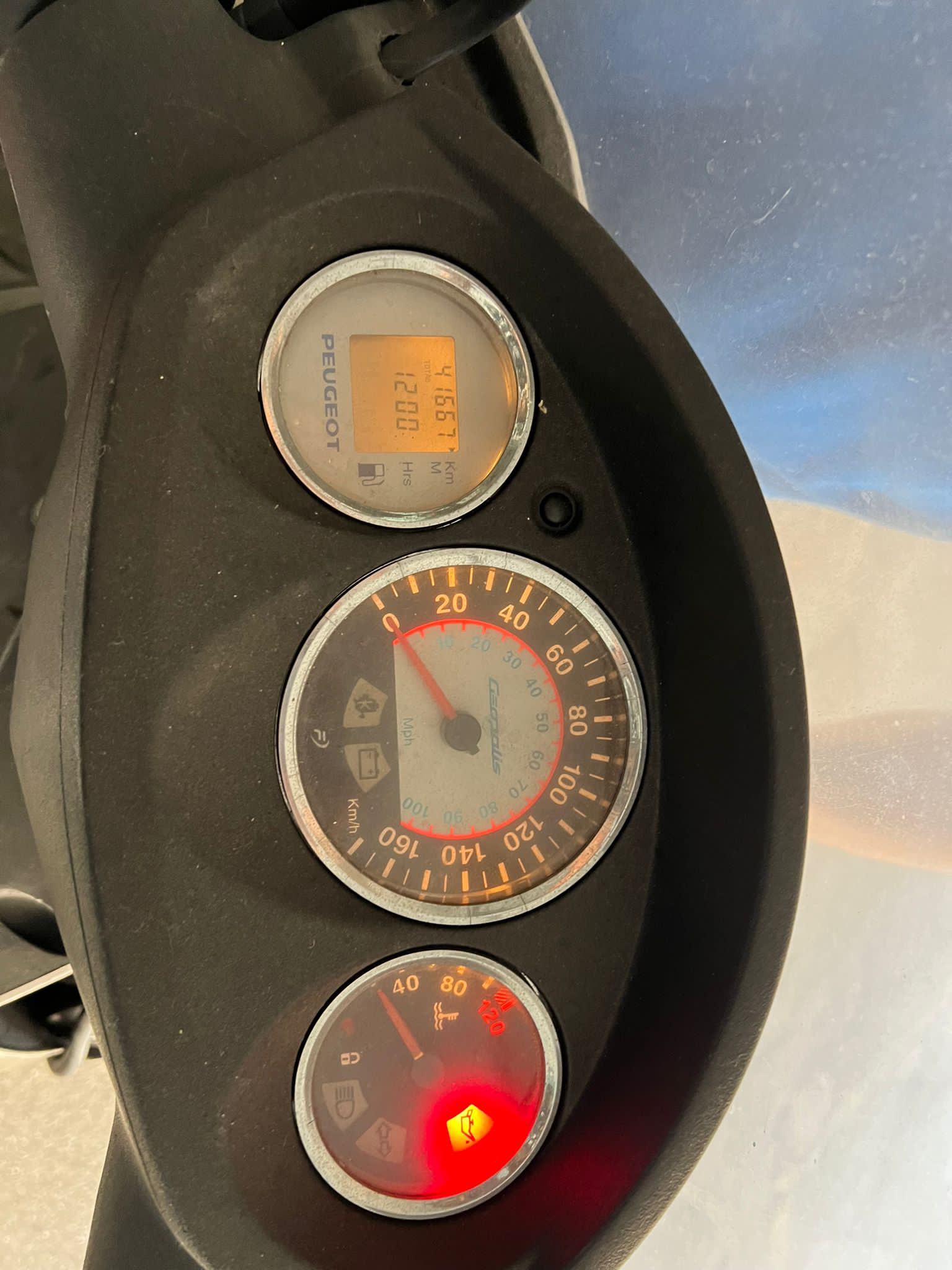 MOTOVEICOLI: N. 2 YAMAHA X-CENTER N. 1 PEUGEUT GEOPOLIS in vendita - foto 2