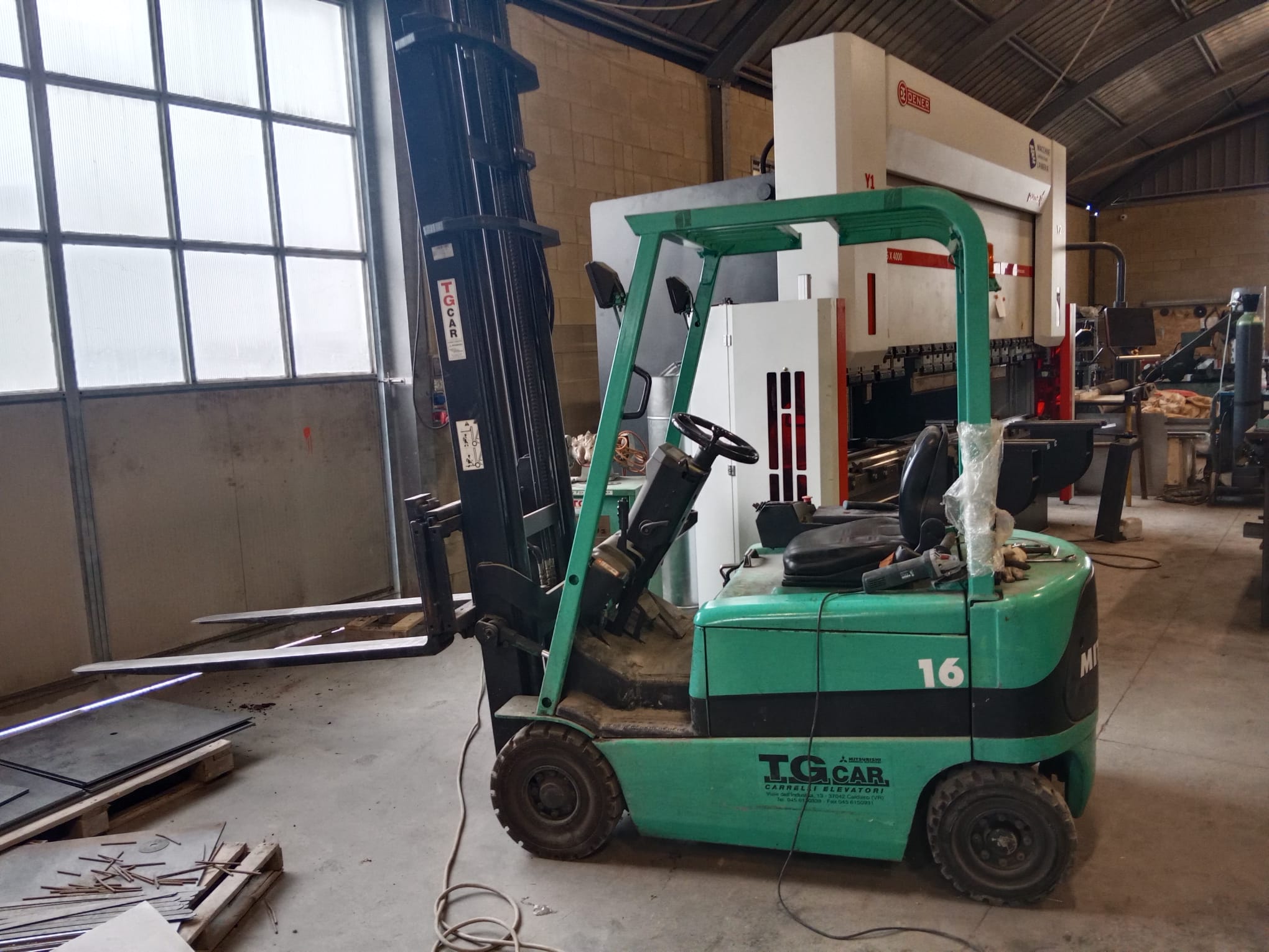 Carrelli elevatori in vendita